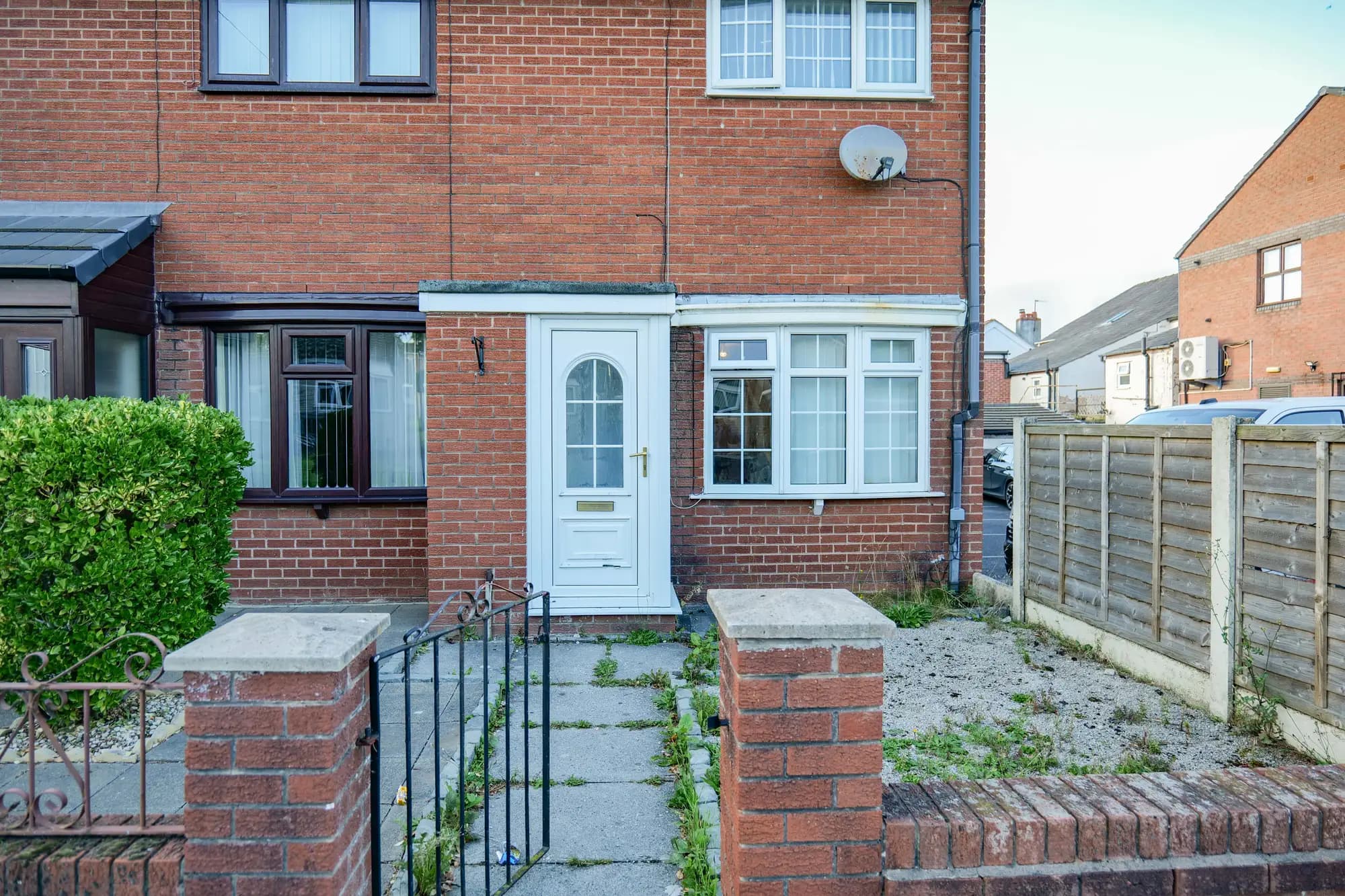 property photo 13 of 14