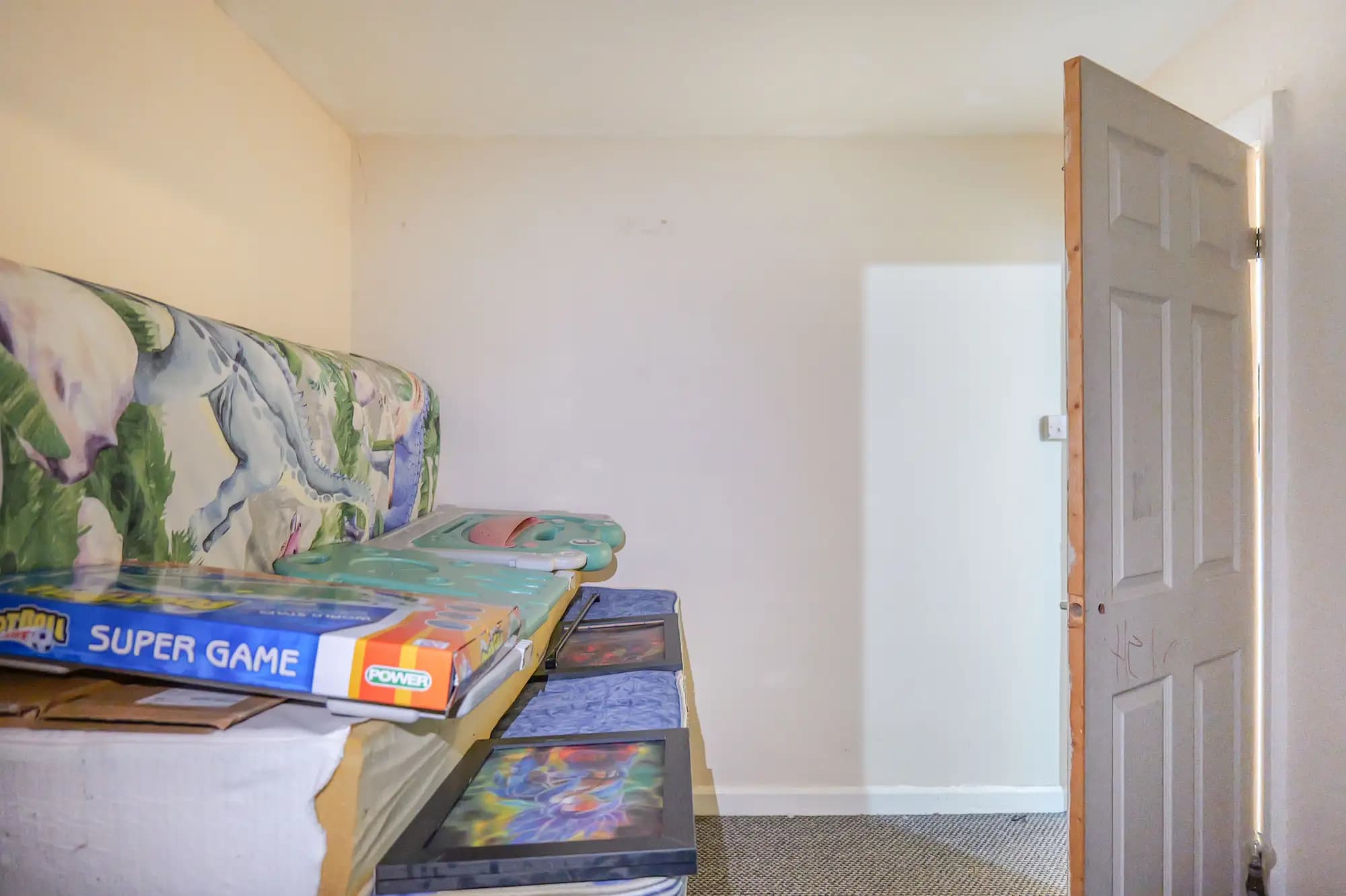 property photo 14 of 30