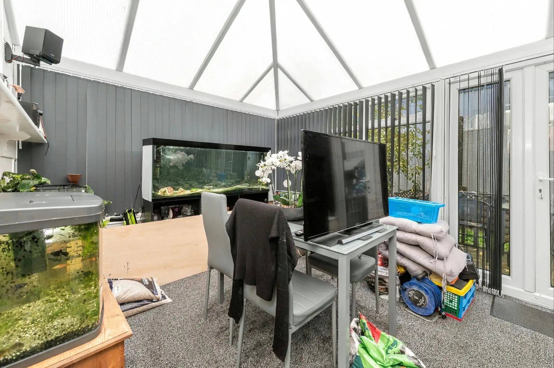 property photo 13 of 17