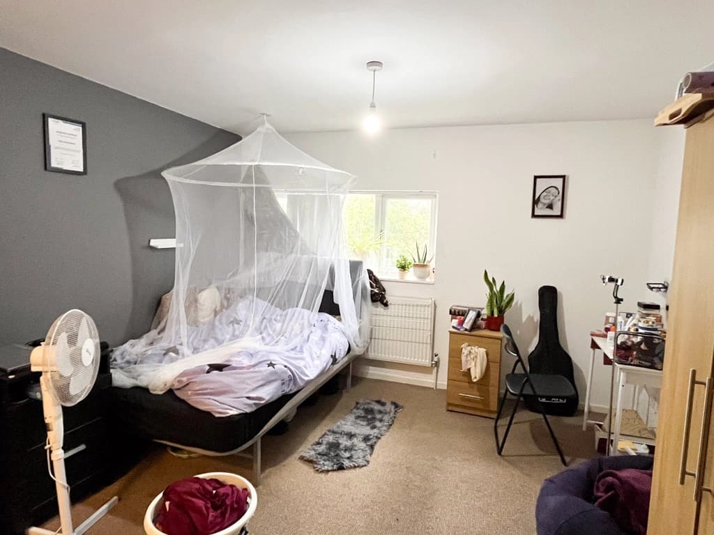 property photo 16 of 20