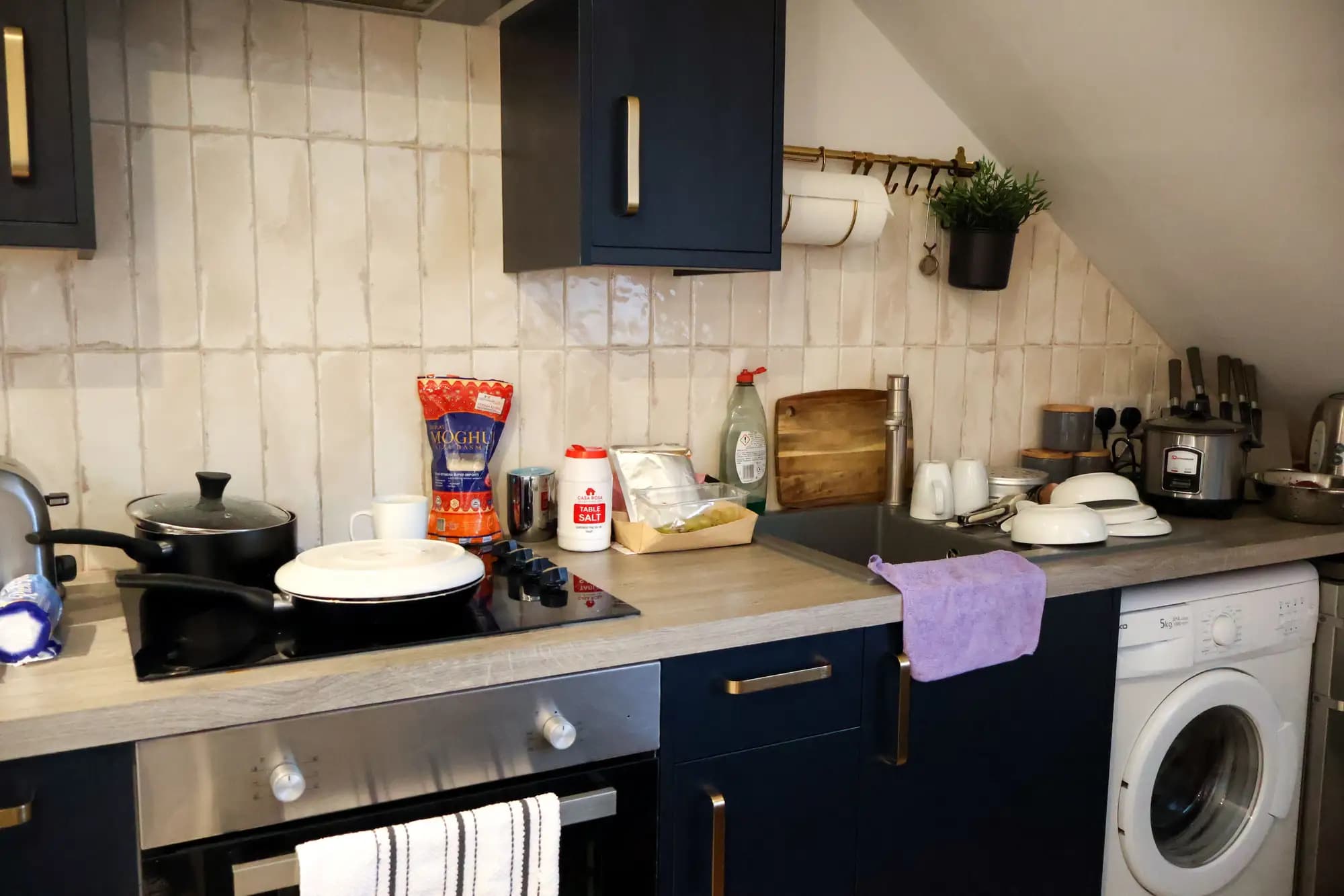 property photo 9 of 22