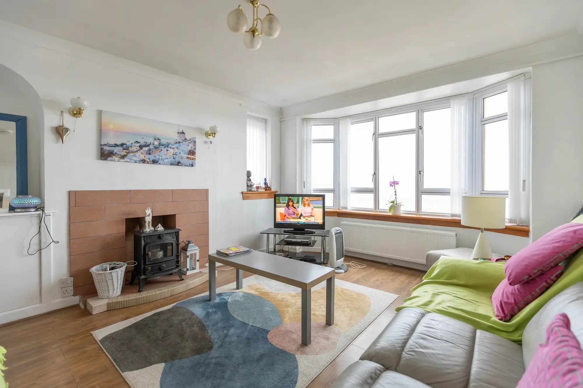 property photo 4 of 17