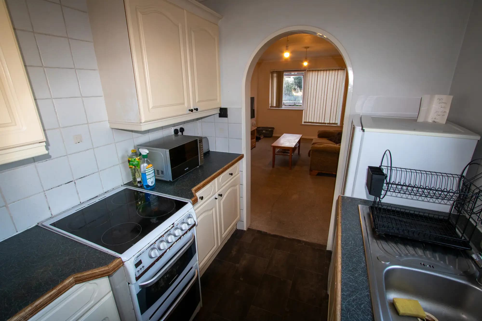 property photo 6 of 19