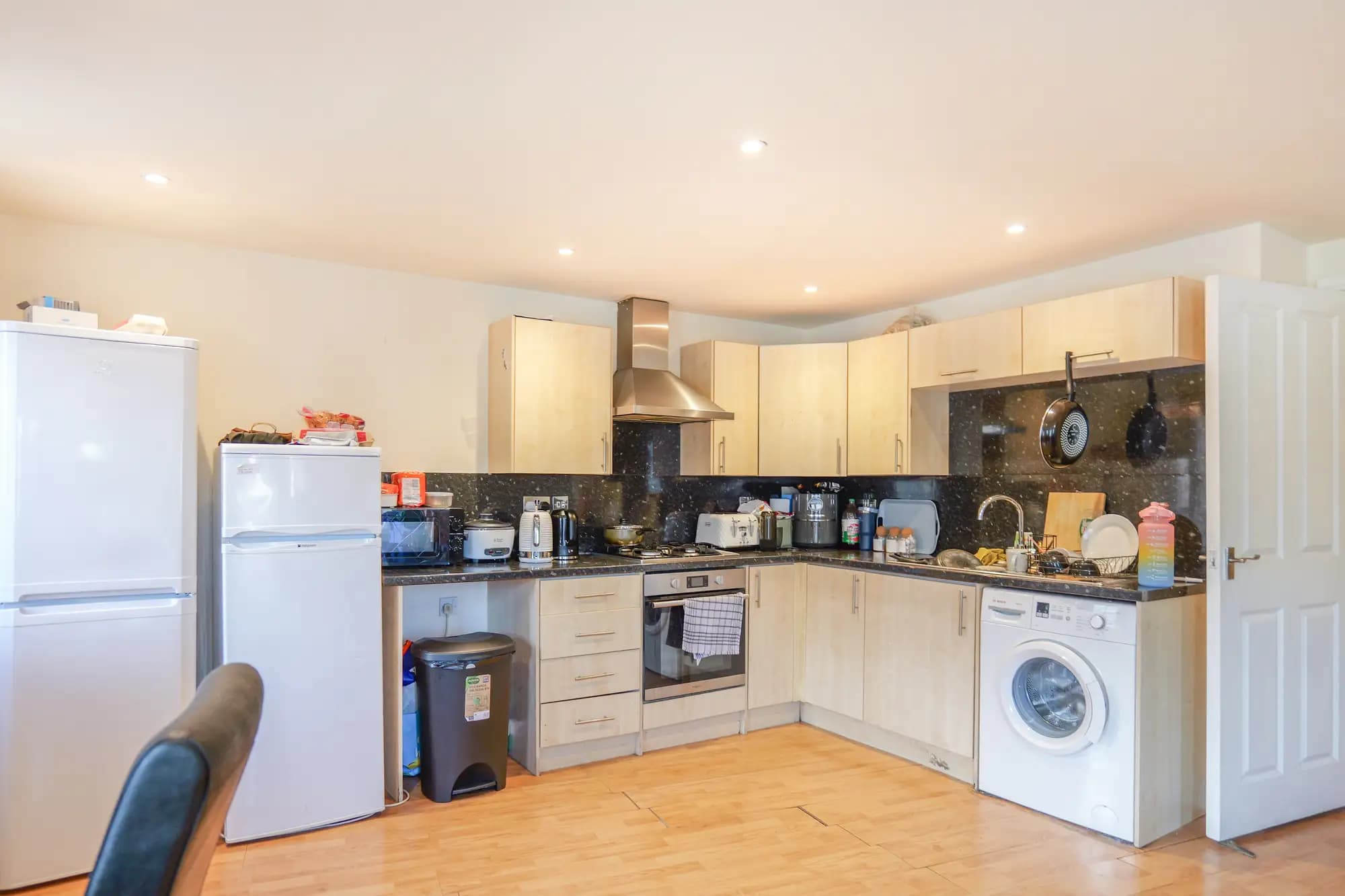 property photo 4 of 12