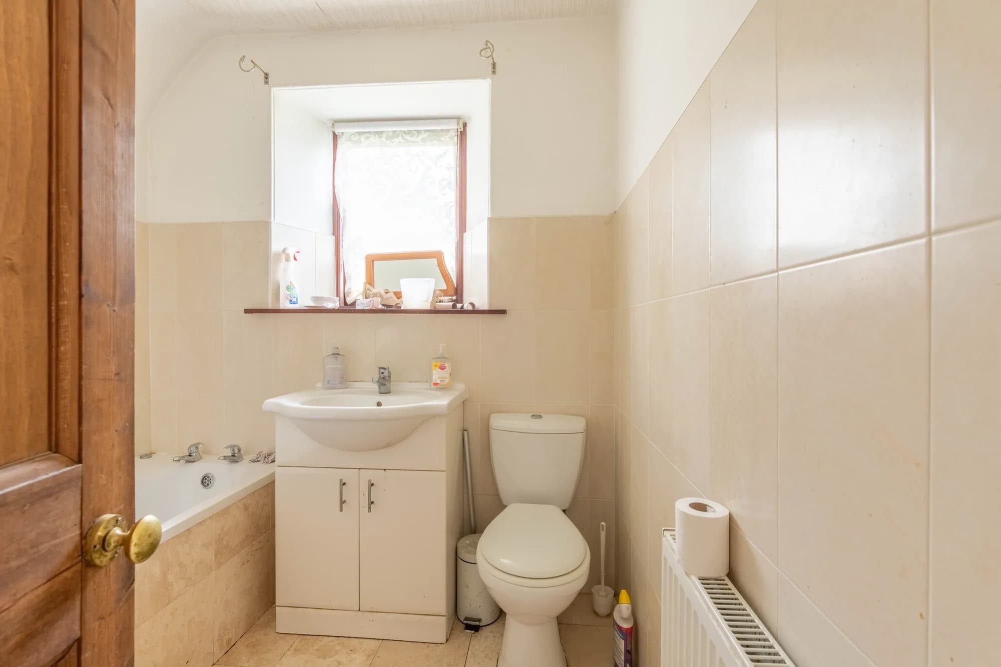 property photo 11 of 22