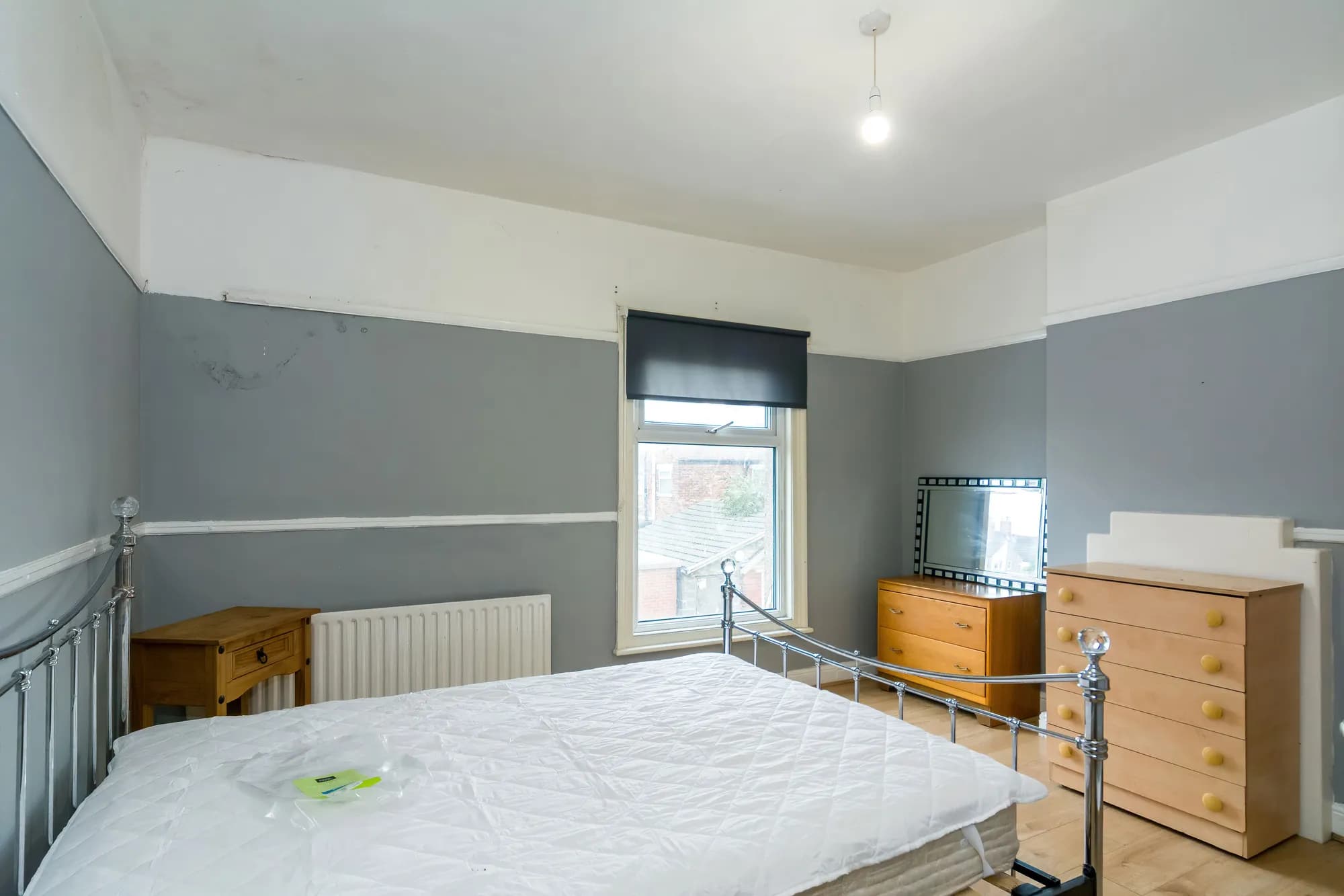 property photo 11 of 18