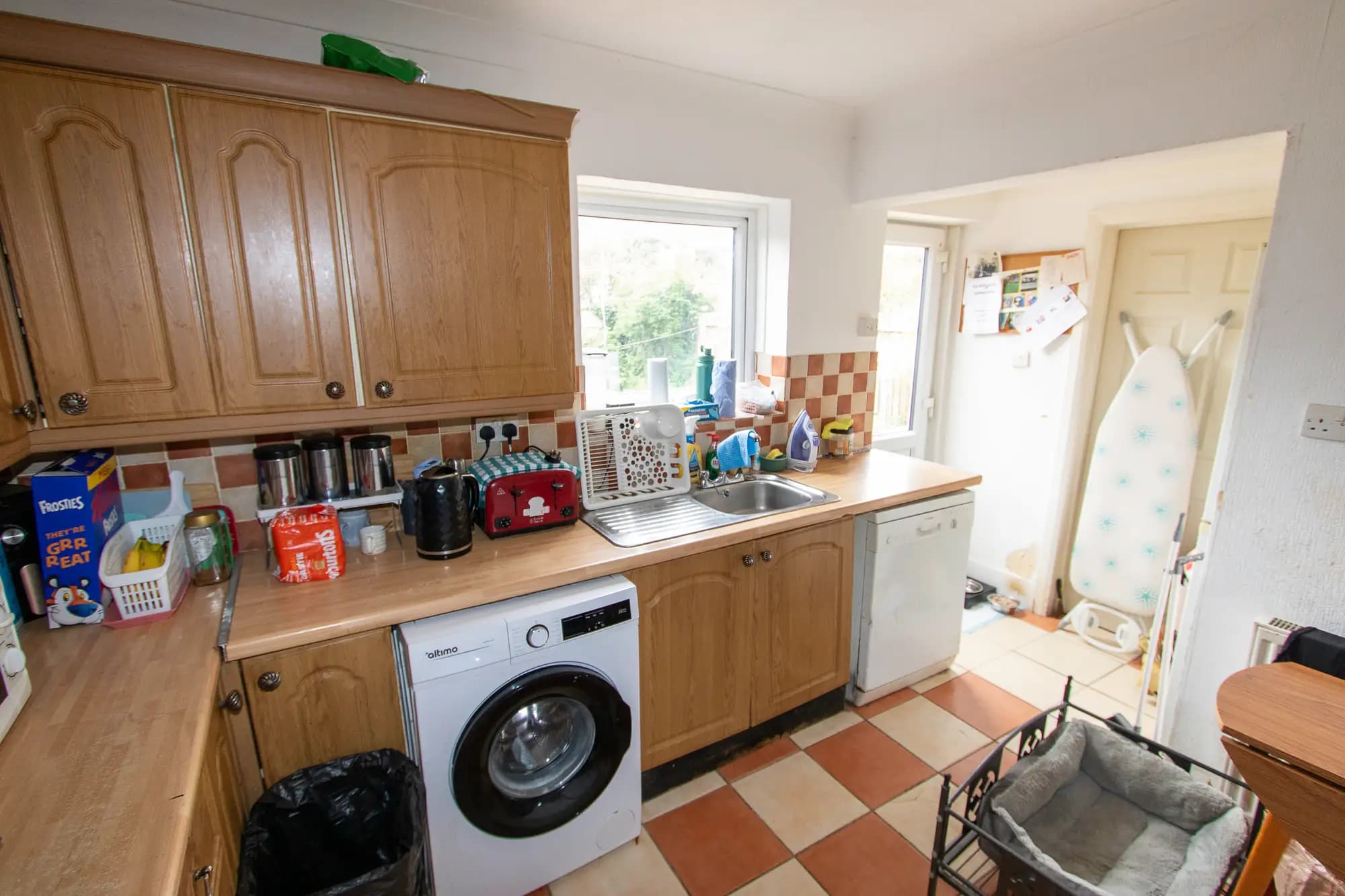 property photo 6 of 14