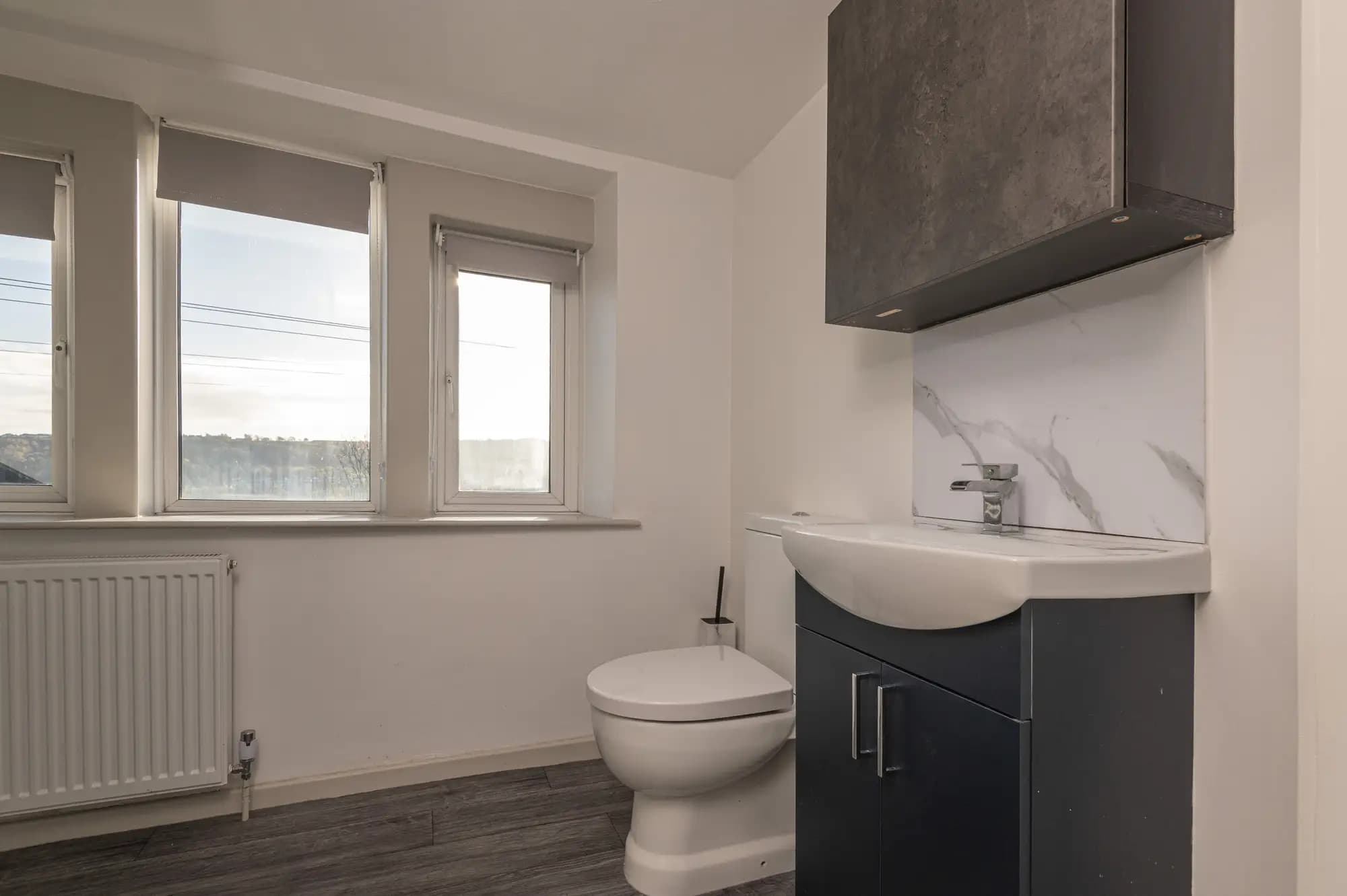 property photo 10 of 28