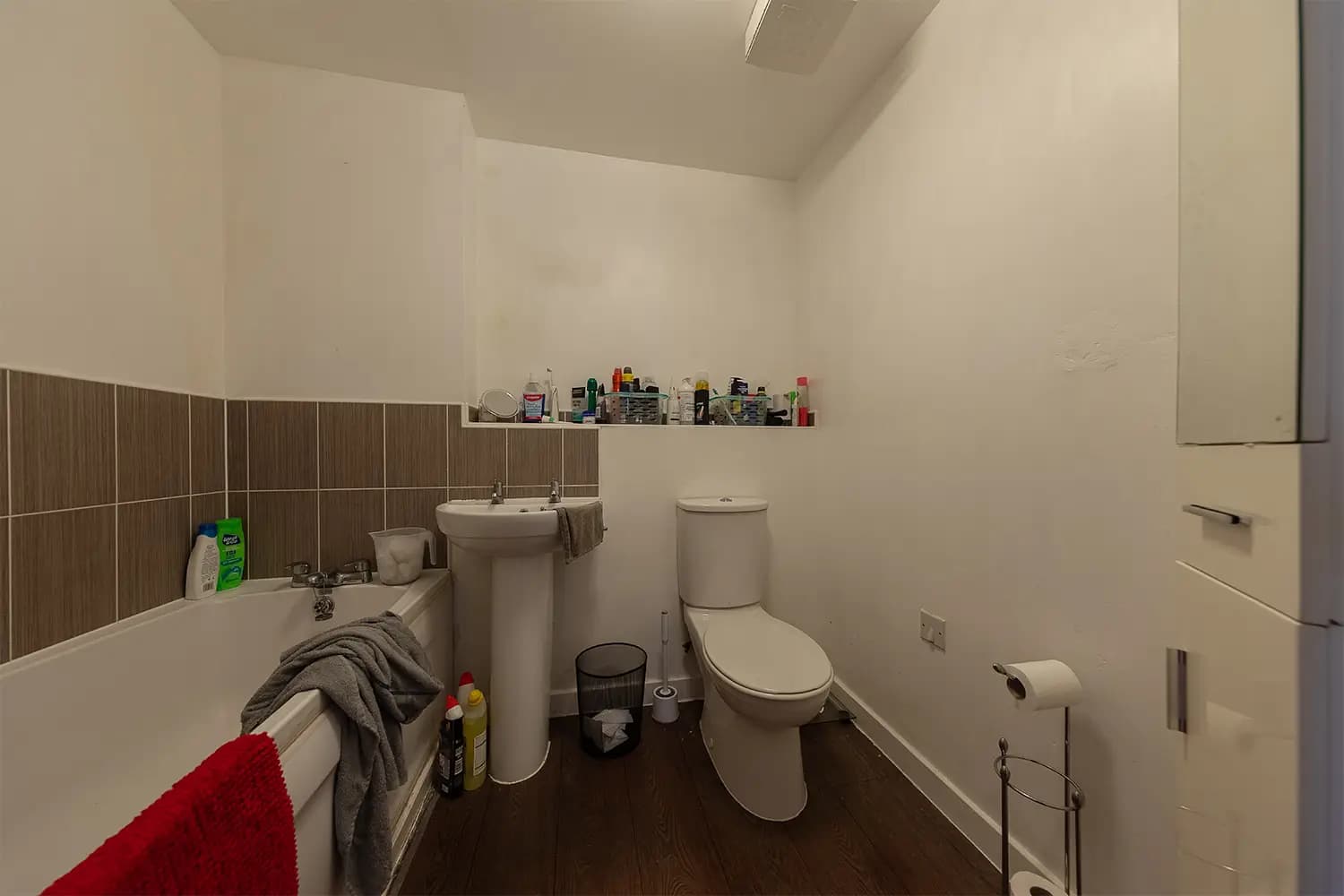 property photo 8 of 18