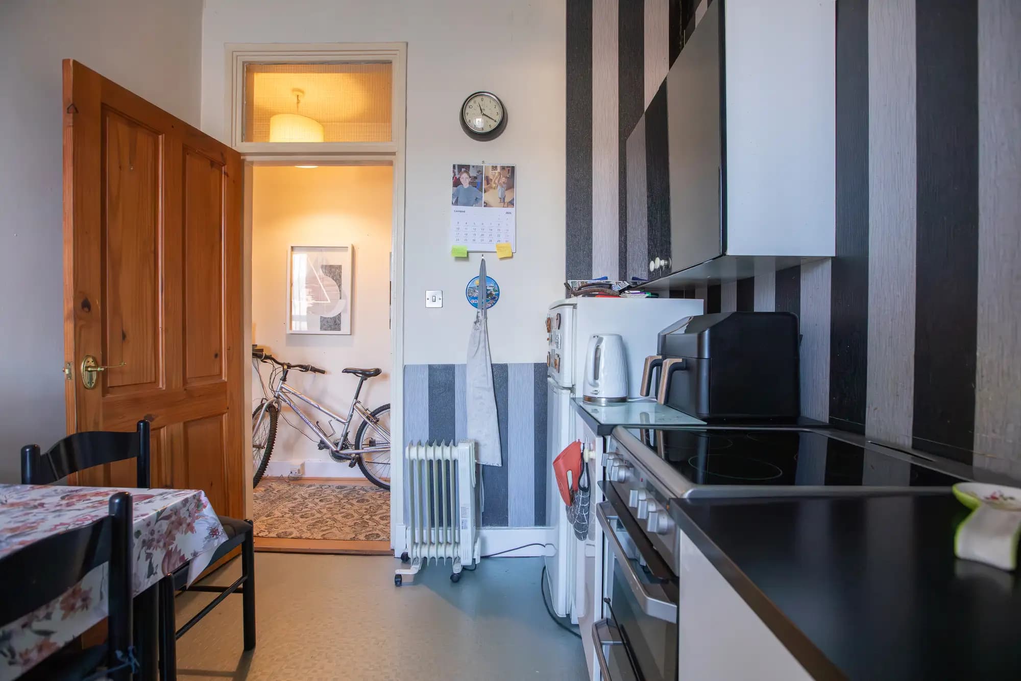 property photo 7 of 30