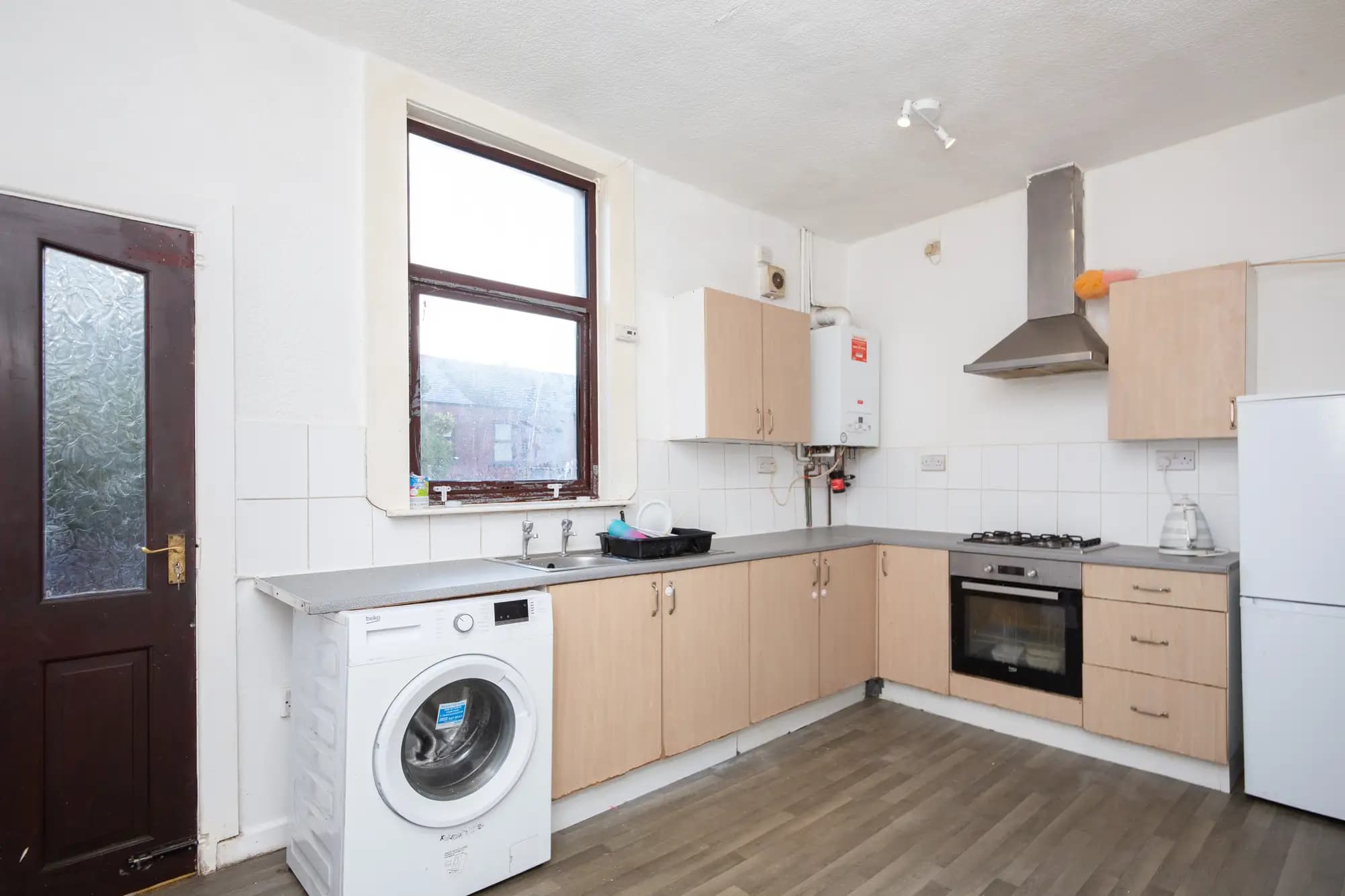 property photo 7 of 21