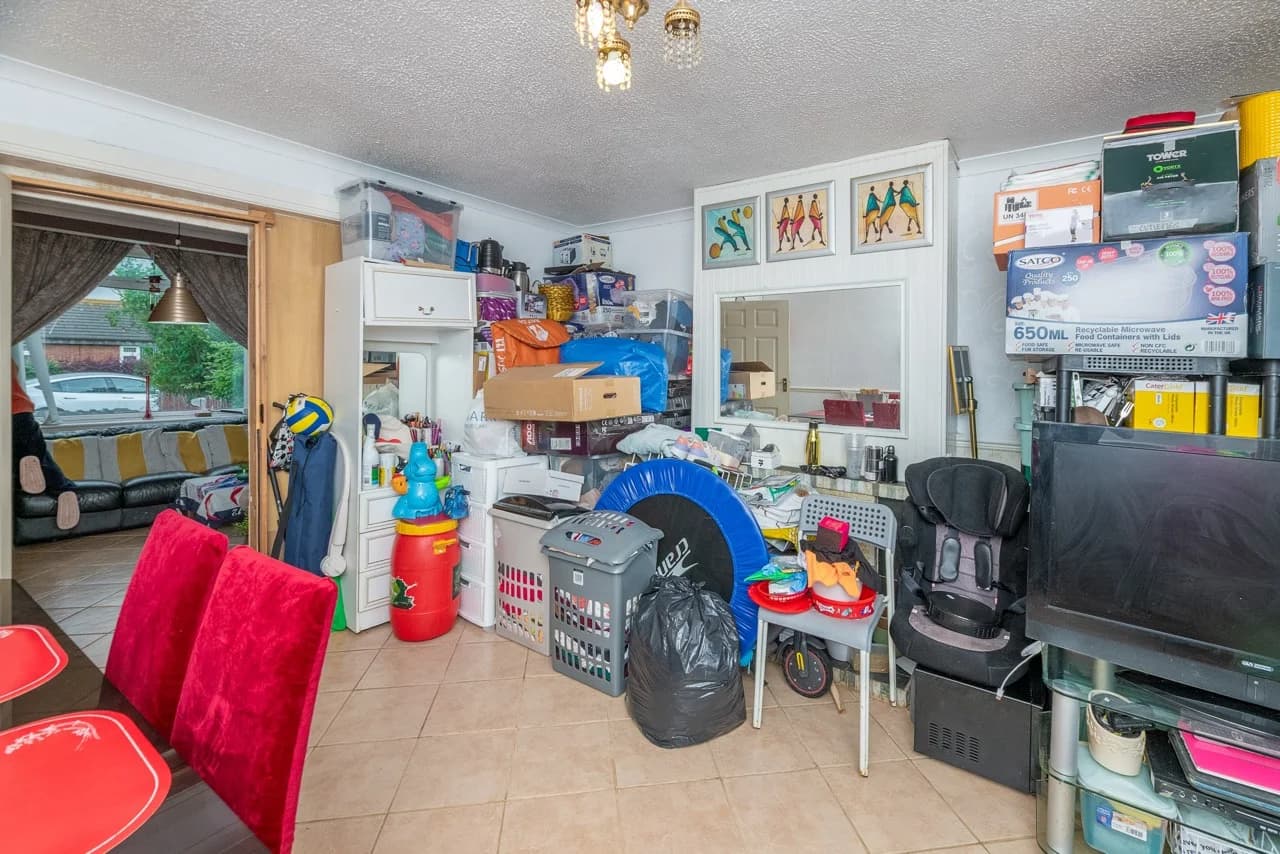 property photo 10 of 22