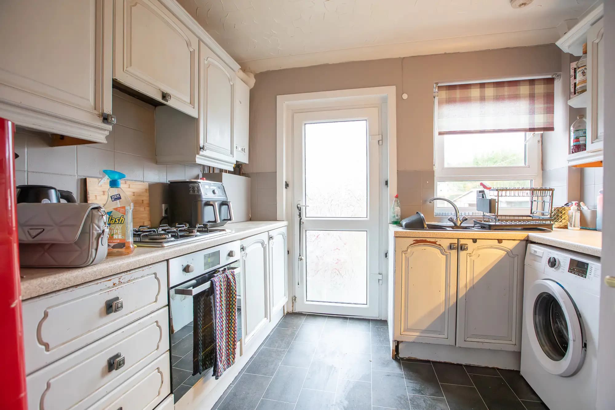 property photo 7 of 30