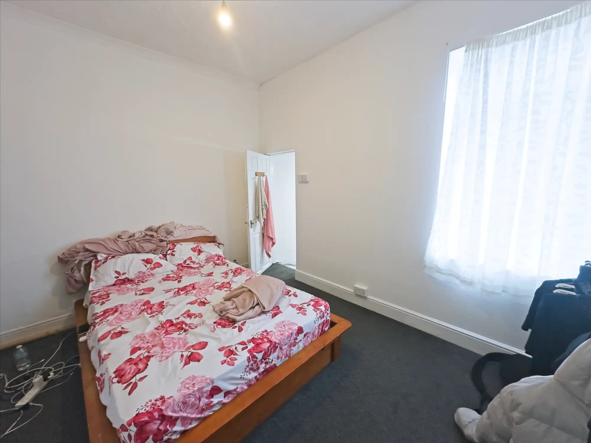 property photo 11 of 24