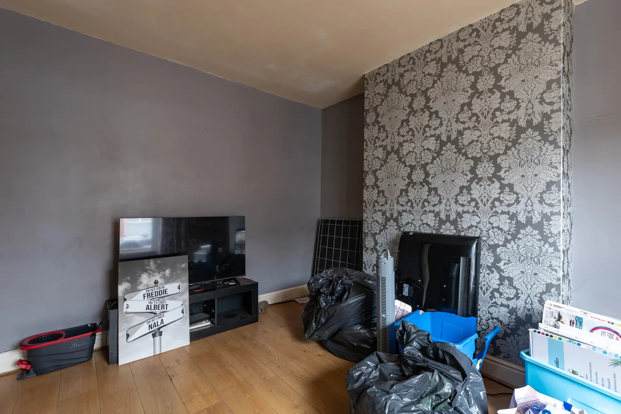 property photo 3 of 29