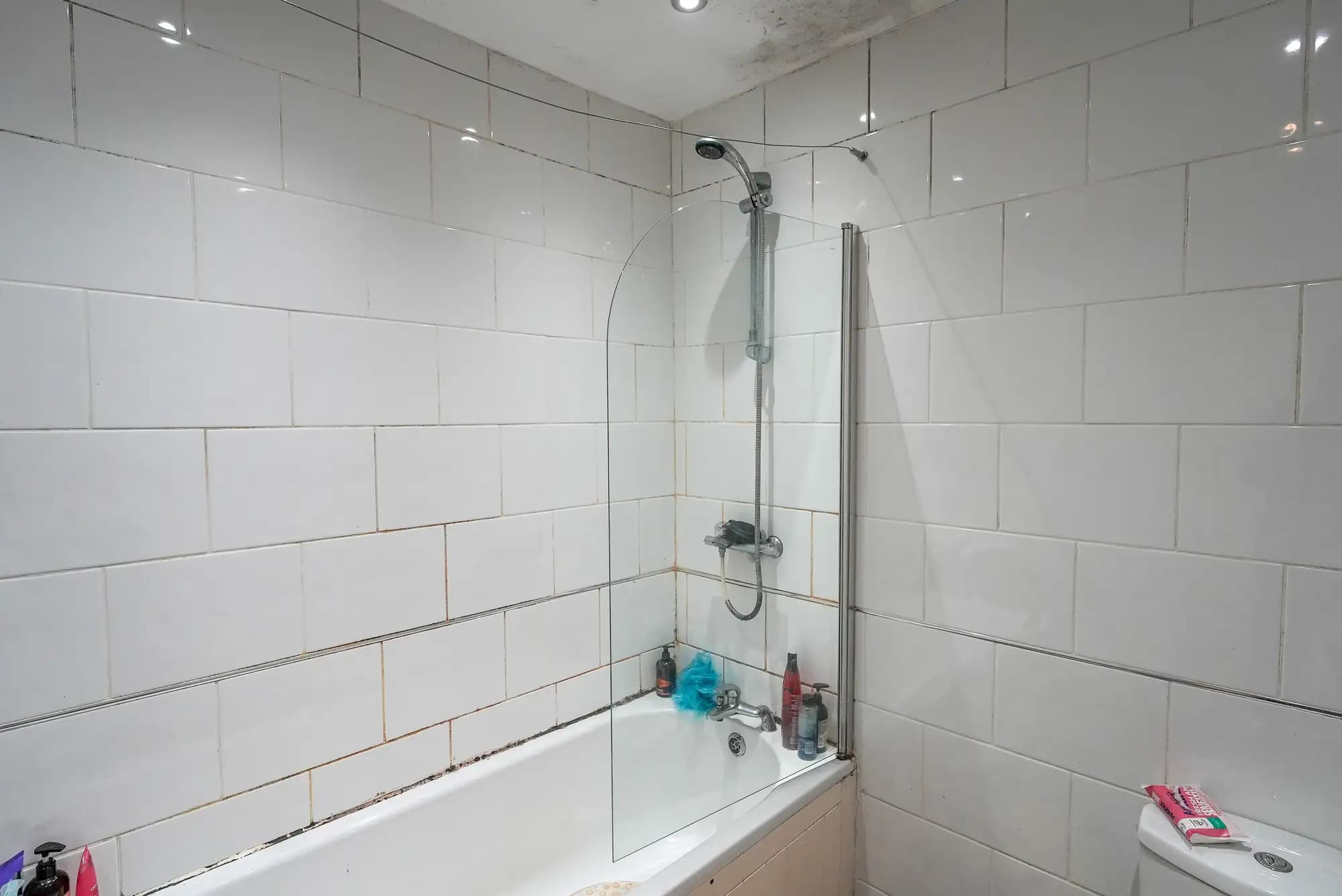 property photo 11 of 27