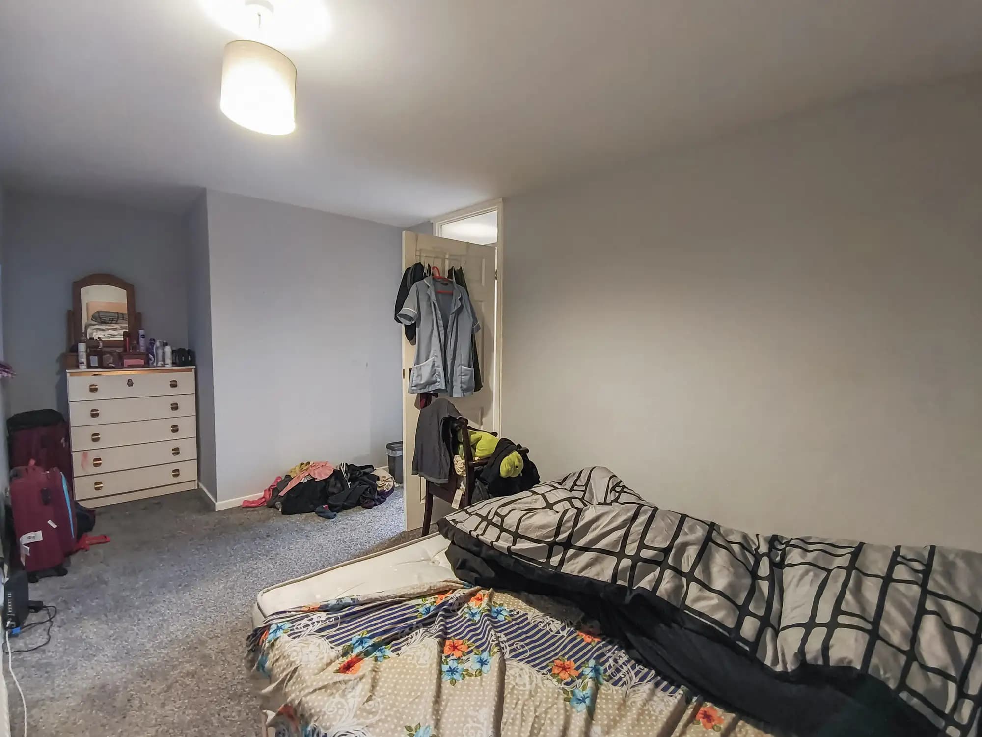 property photo 9 of 16