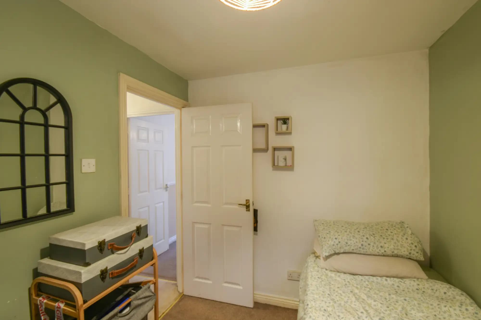property photo 10 of 15