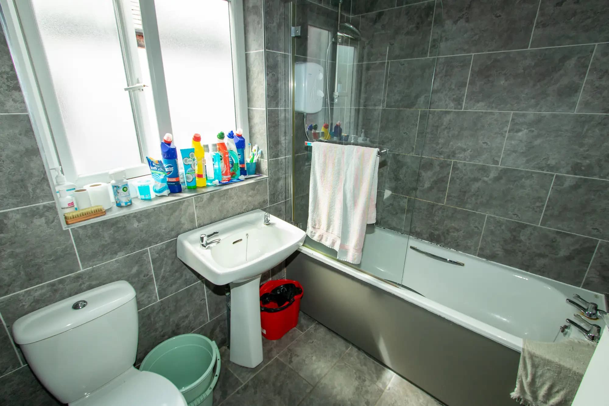 property photo 11 of 25