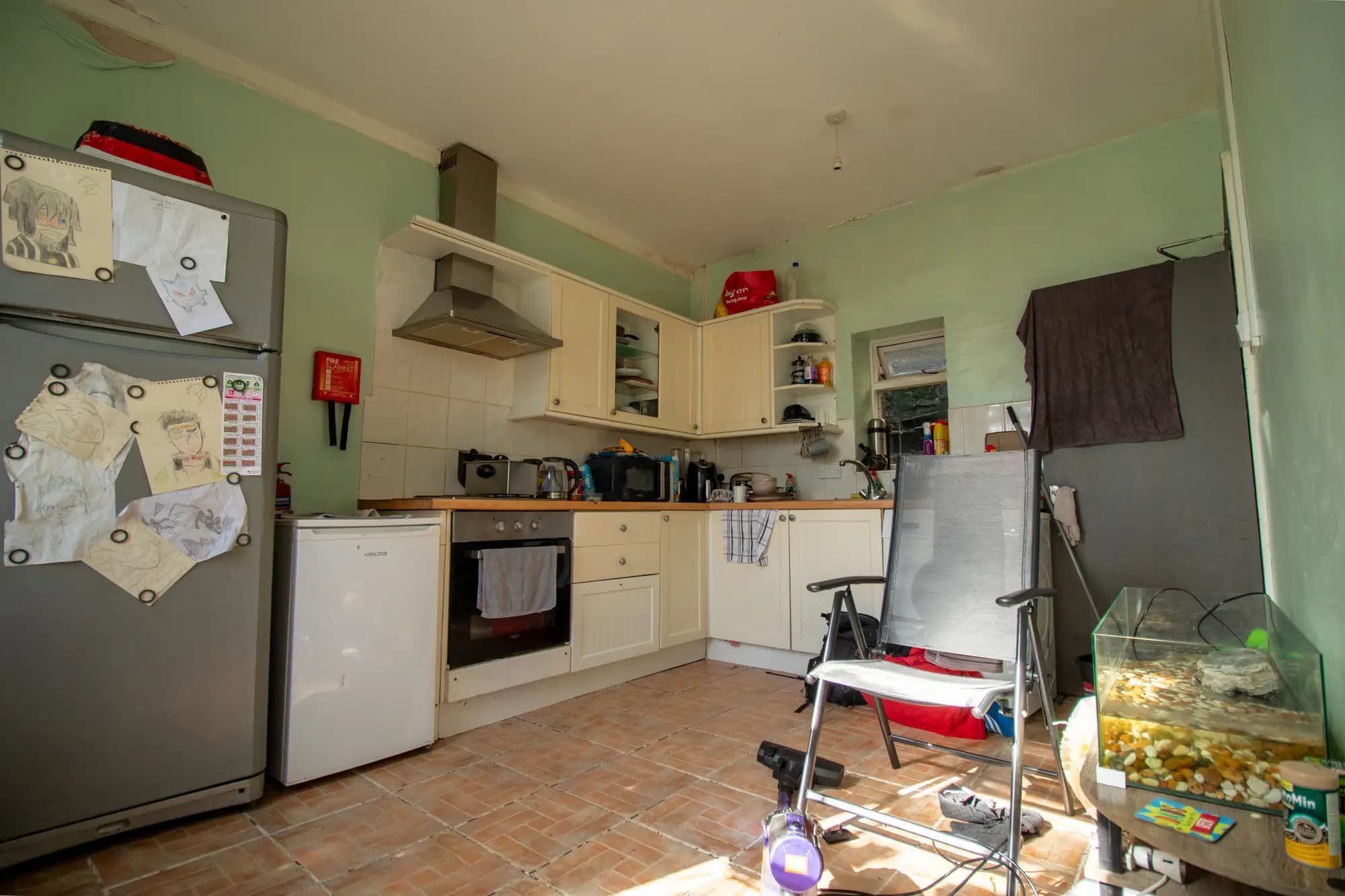property photo 6 of 14