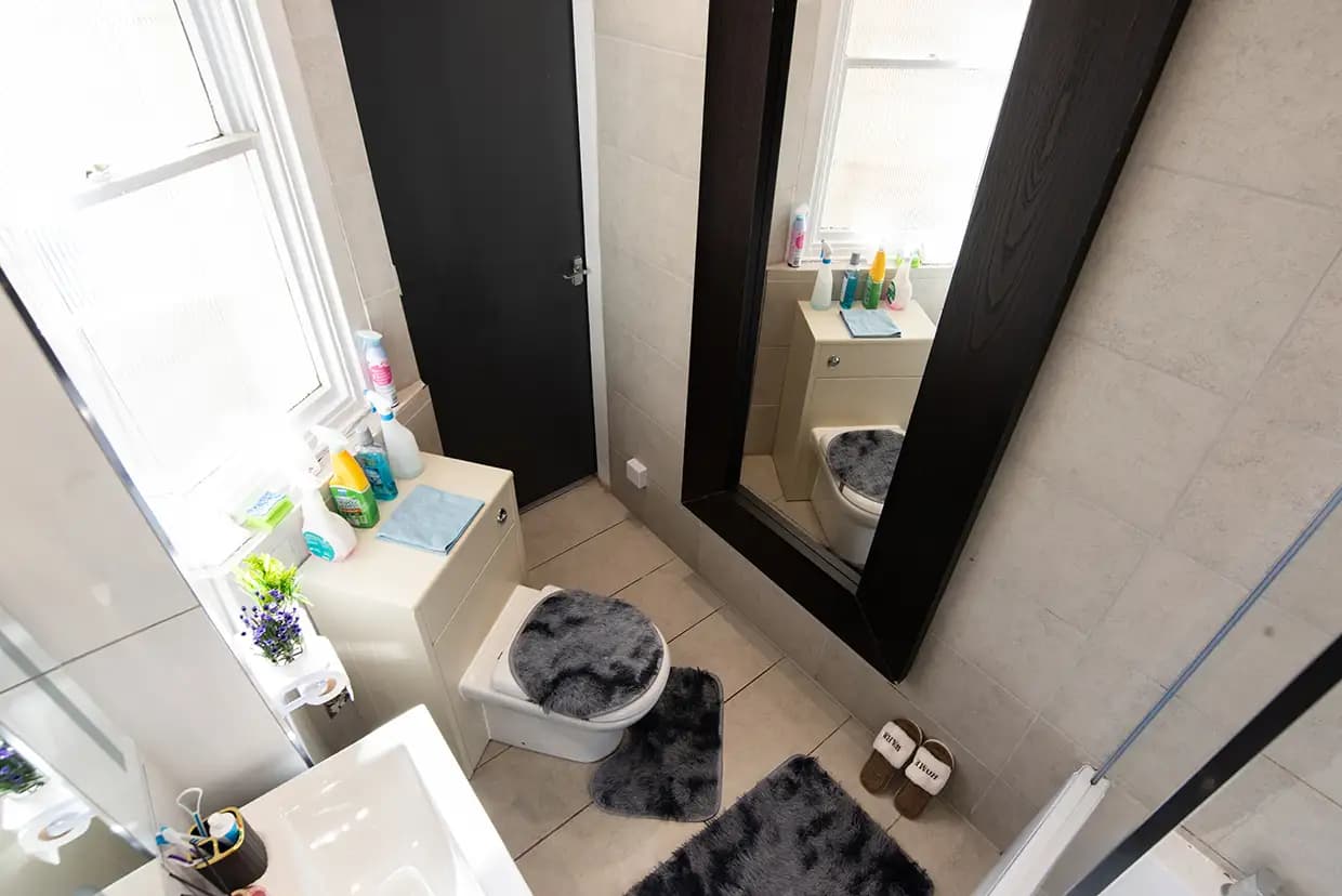 property photo 6 of 14