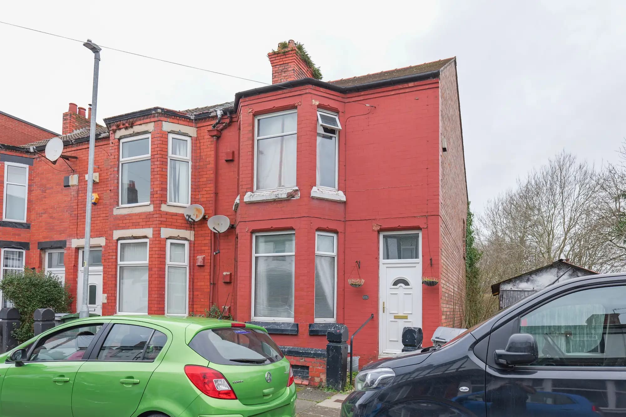 property photo 1 of 25