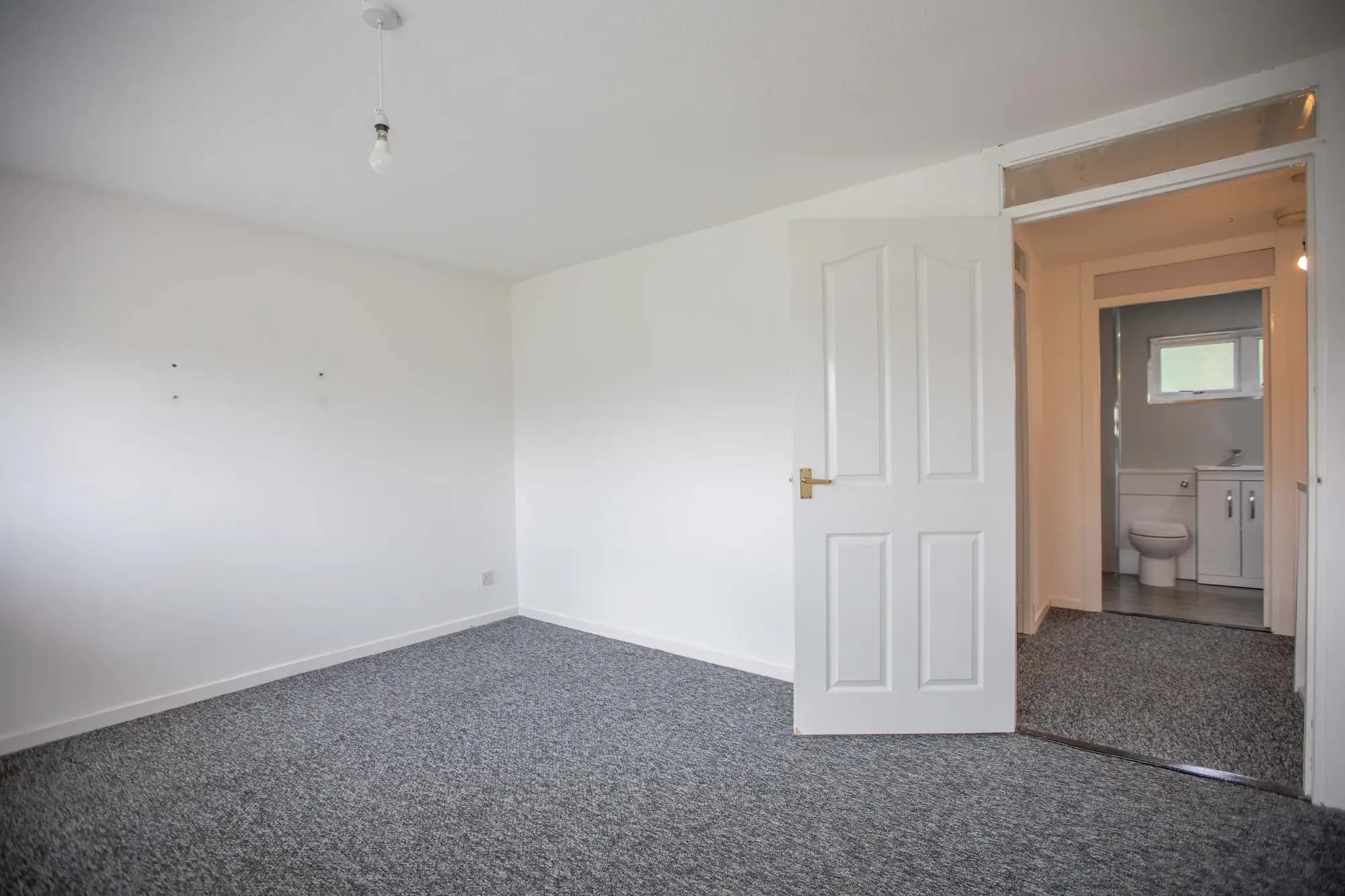 property photo 16 of 26