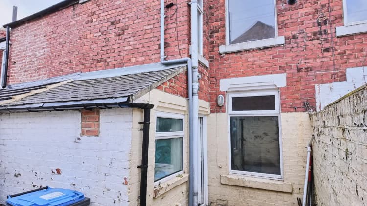 property photo 16 of 18