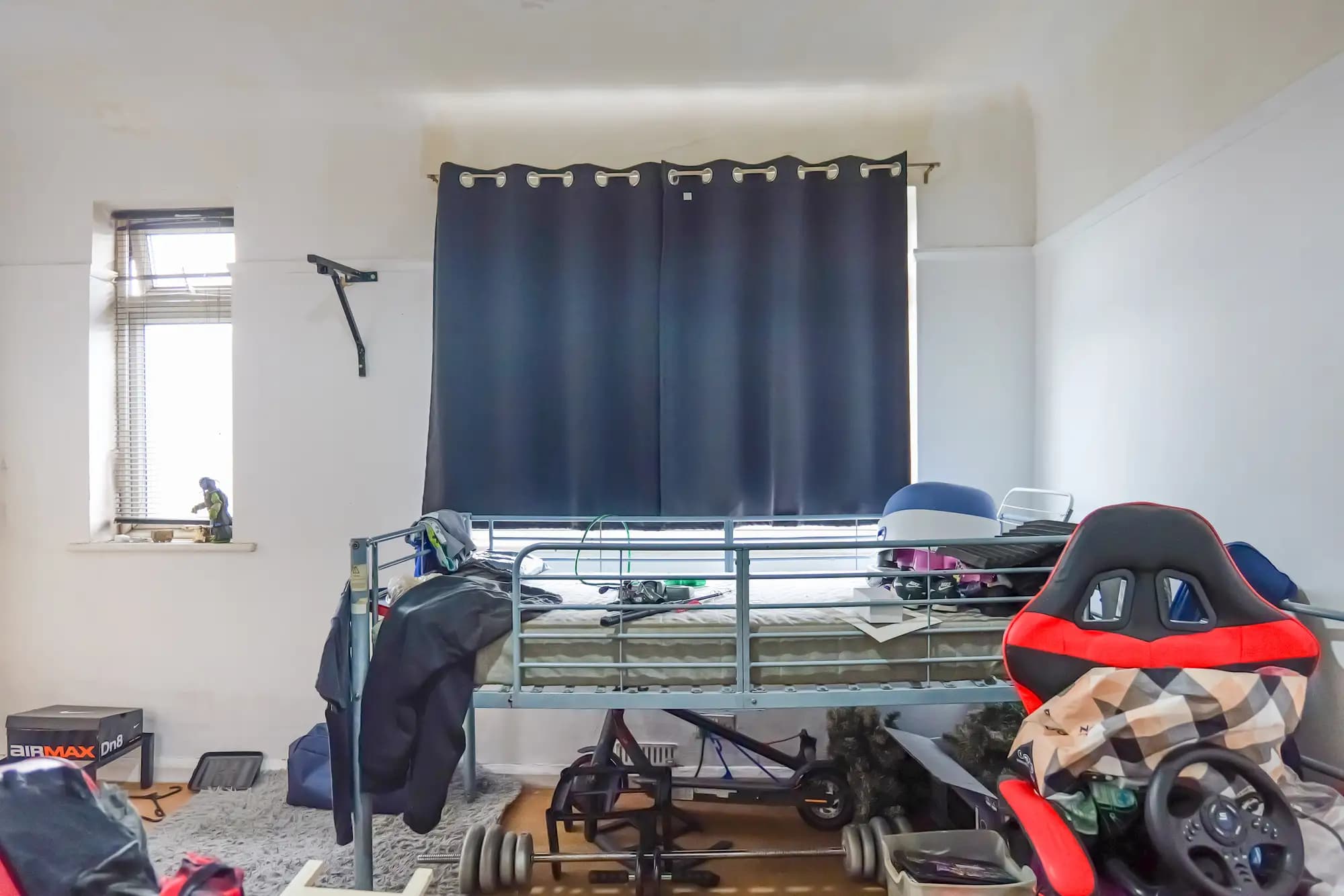 property photo 11 of 23