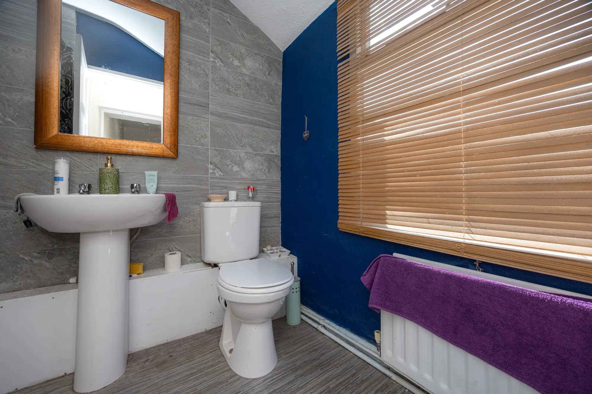 property photo 9 of 26