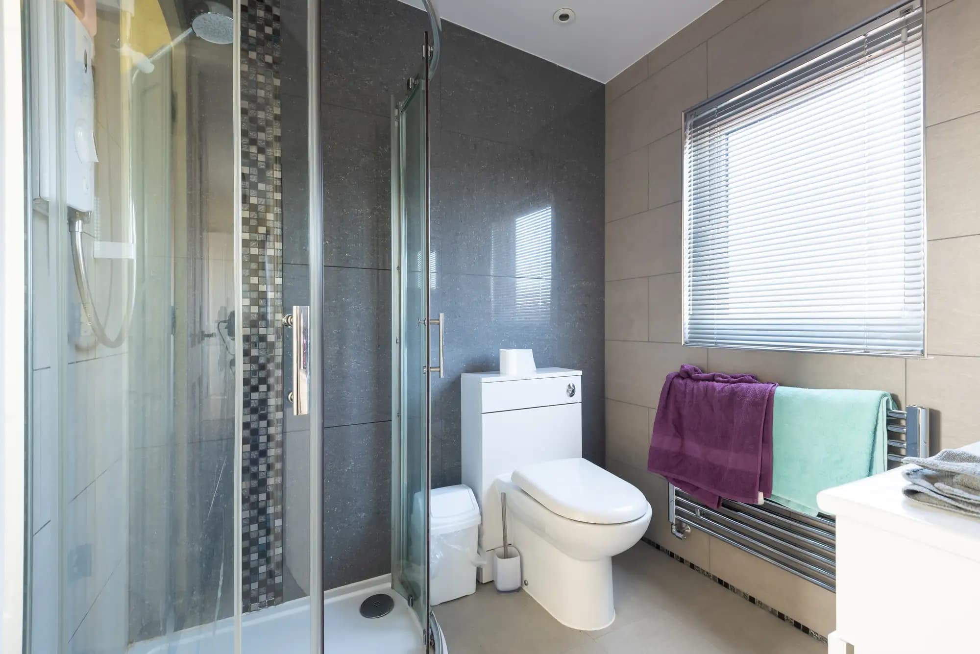 property photo 11 of 34