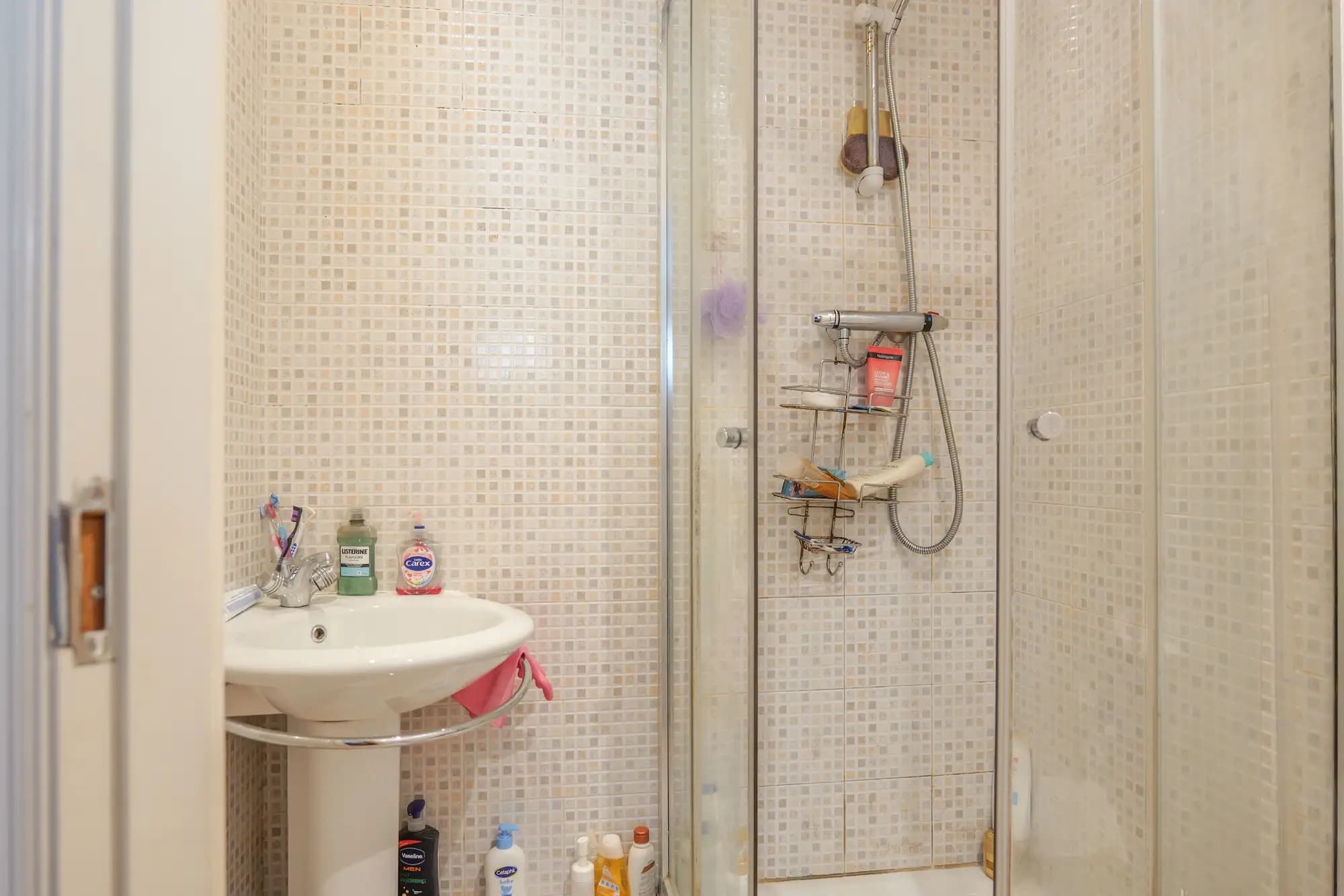 property photo 6 of 29