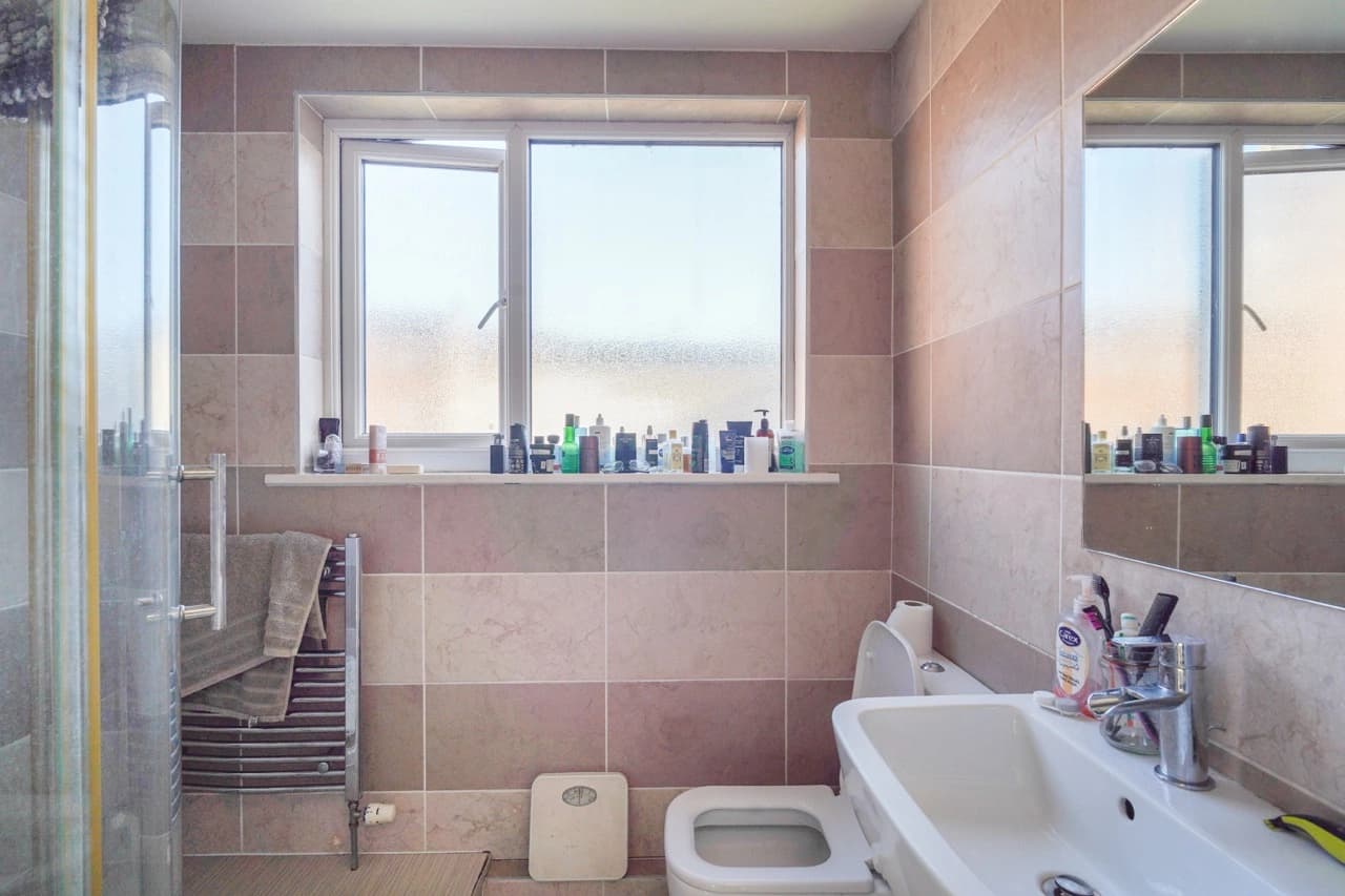 property photo 31 of 56