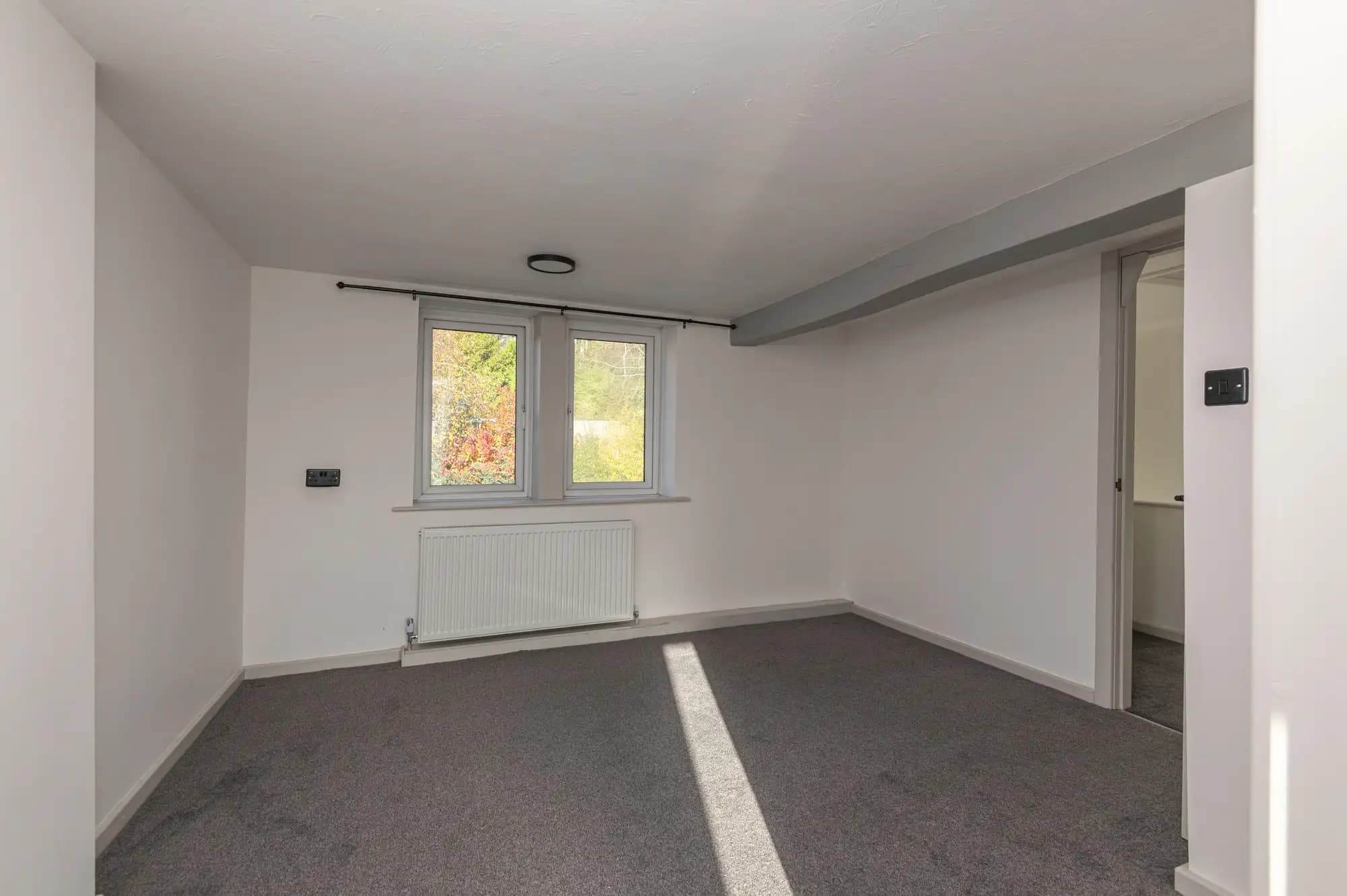 property photo 20 of 28