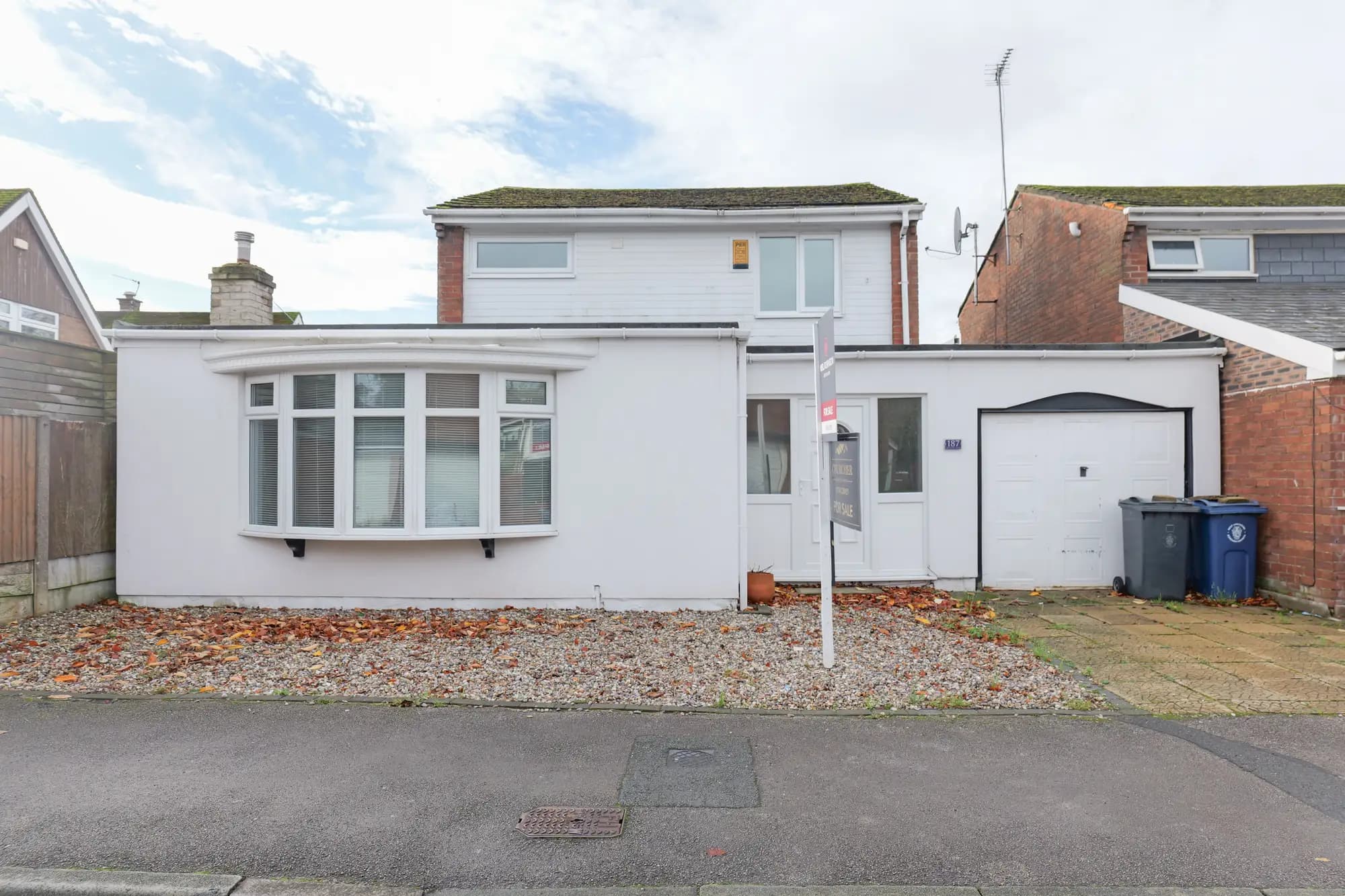 property photo 14 of 16