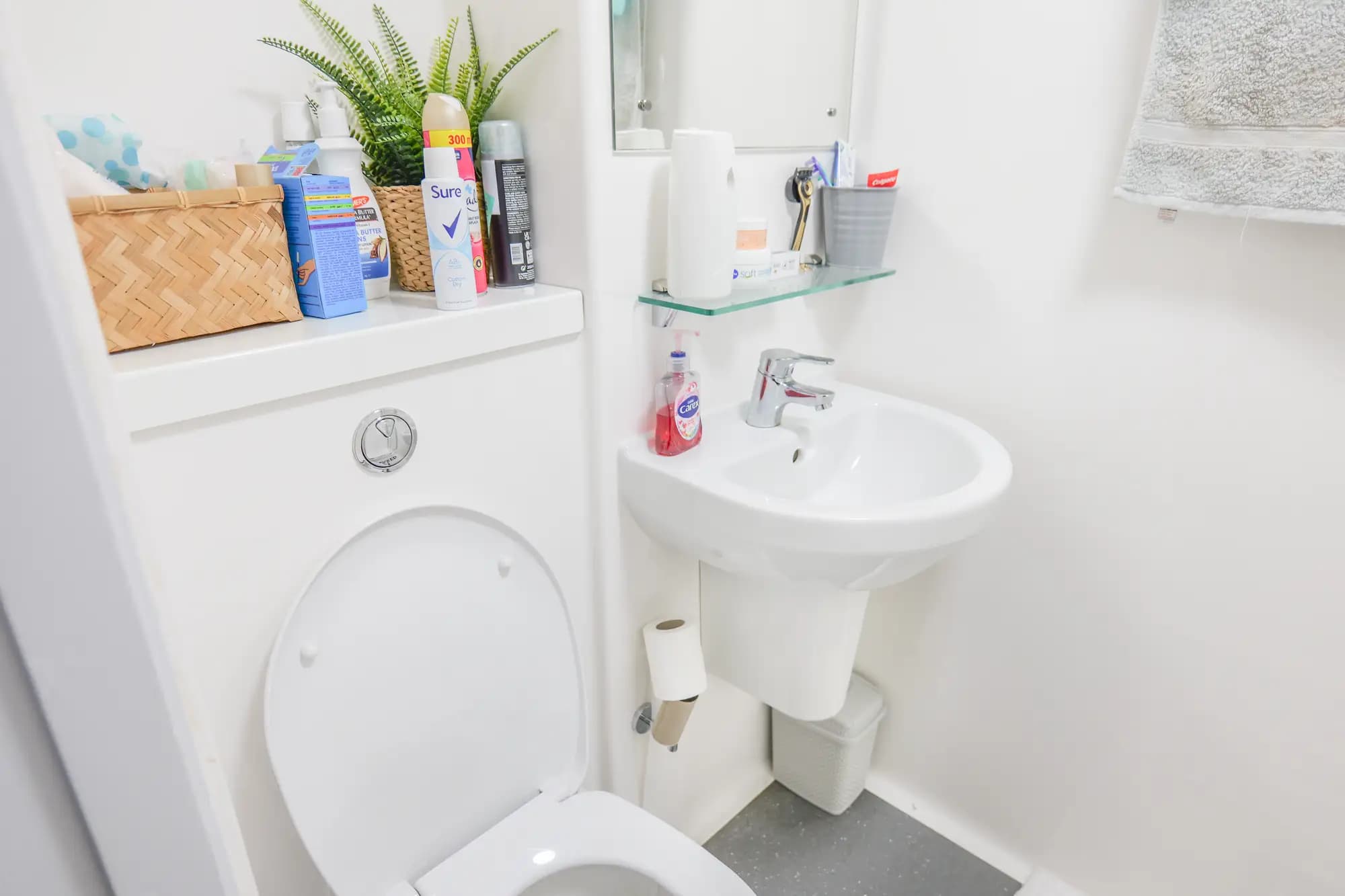 property photo 5 of 14