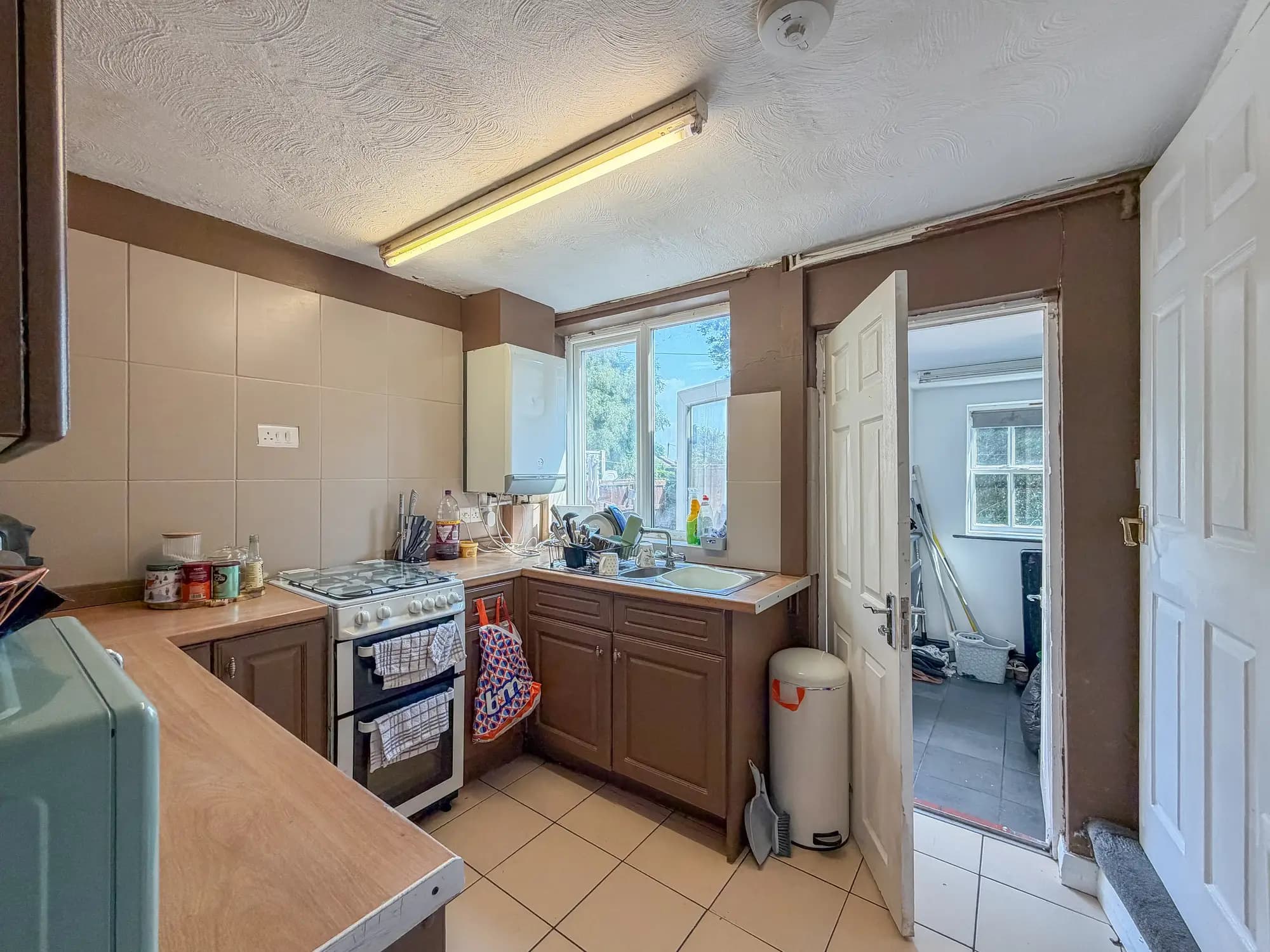 property photo 6 of 18