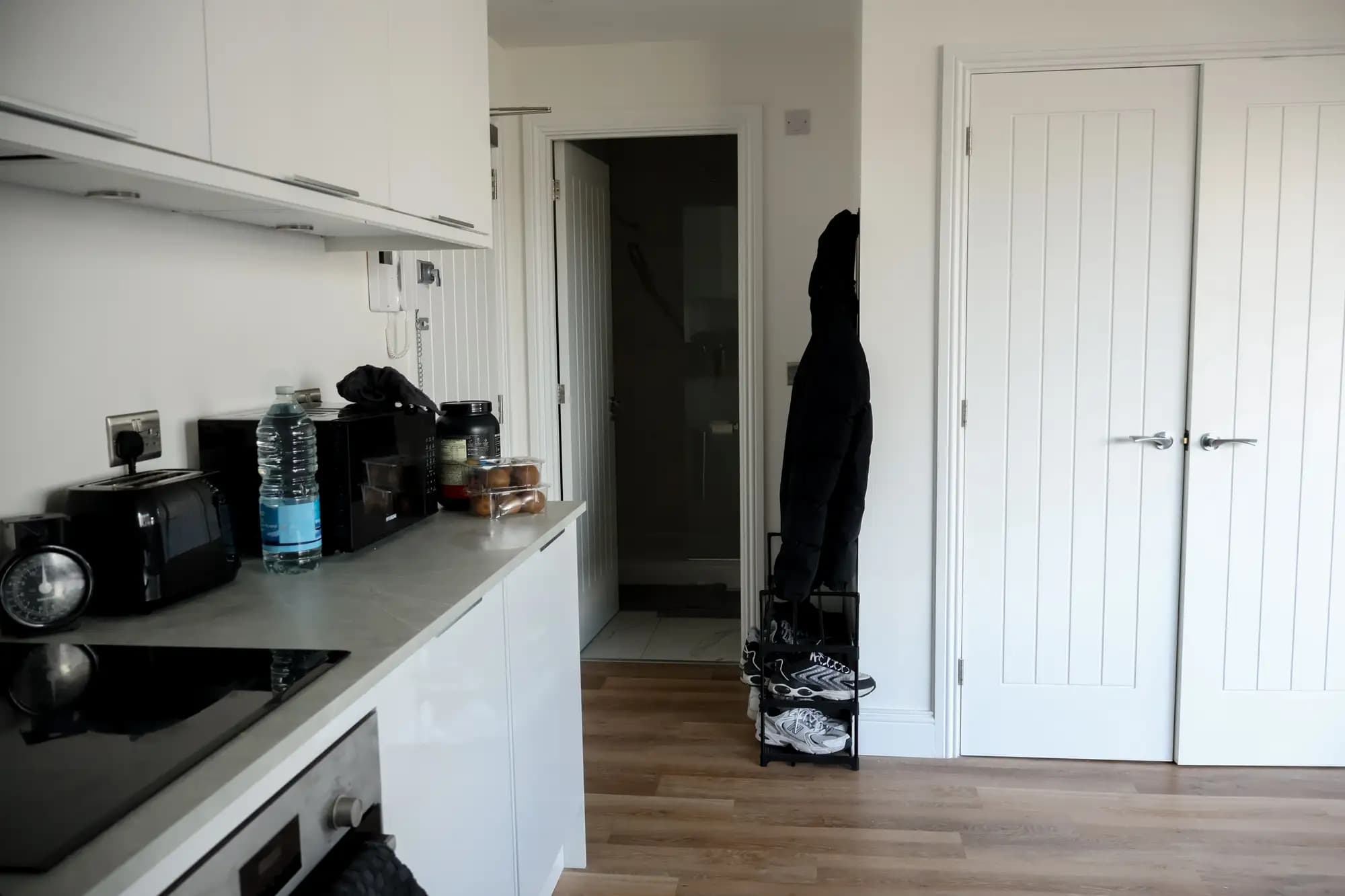 property photo 5 of 17
