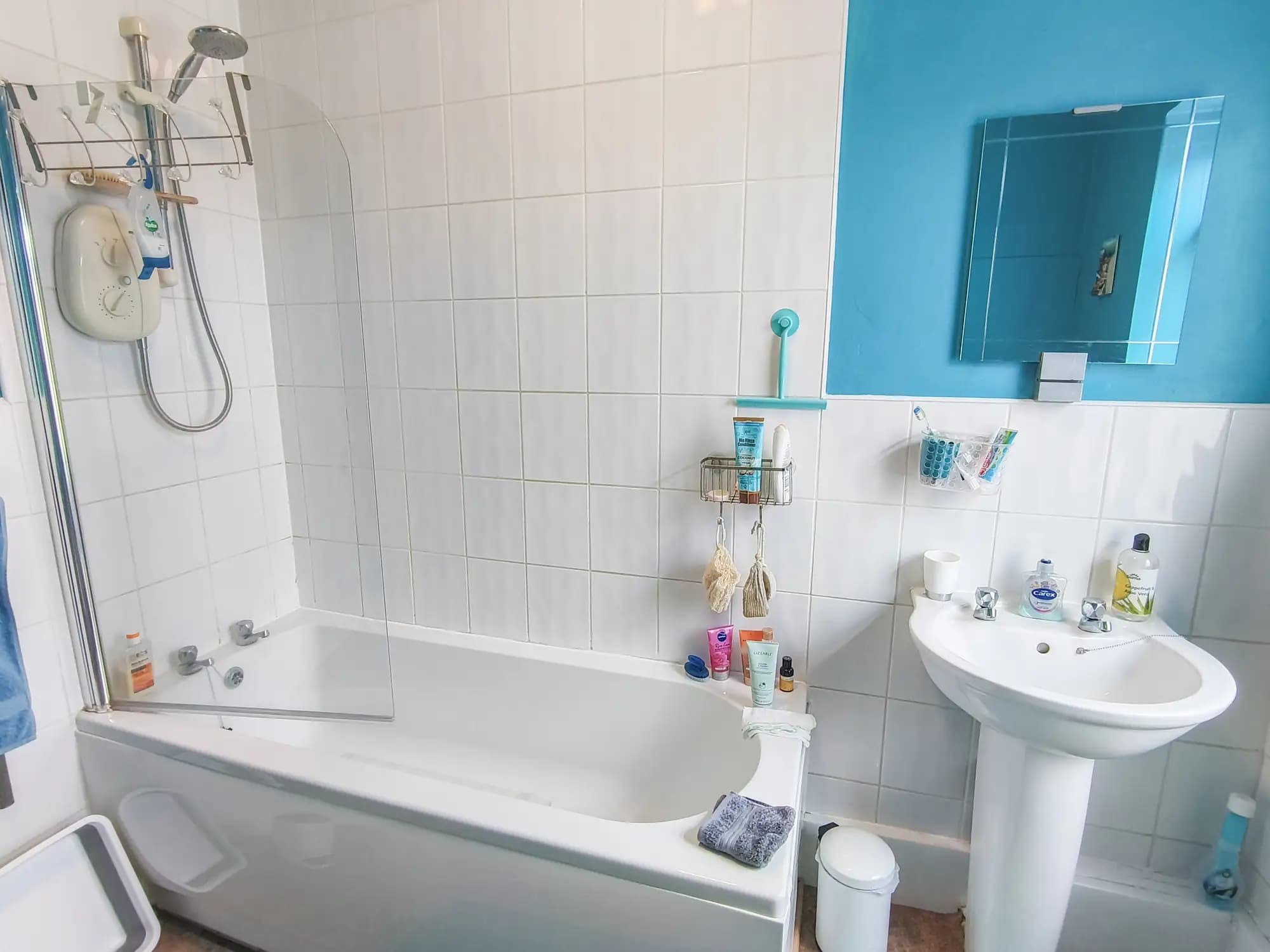 property photo 9 of 16