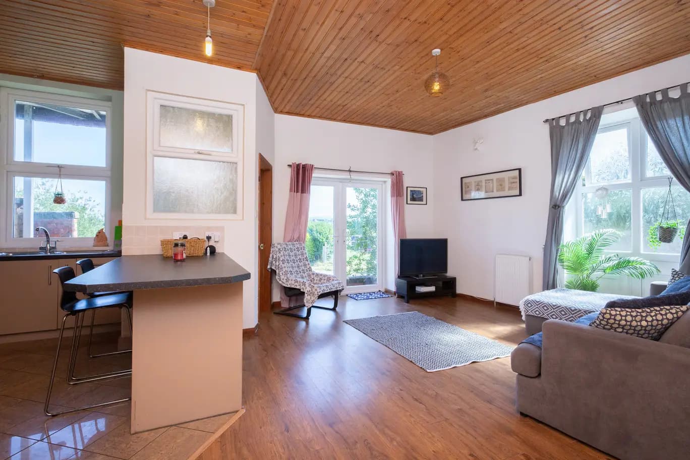 property photo 3 of 47