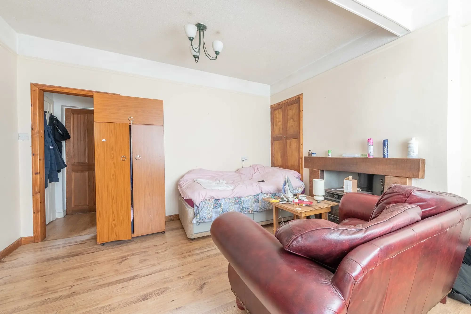 property photo 4 of 22