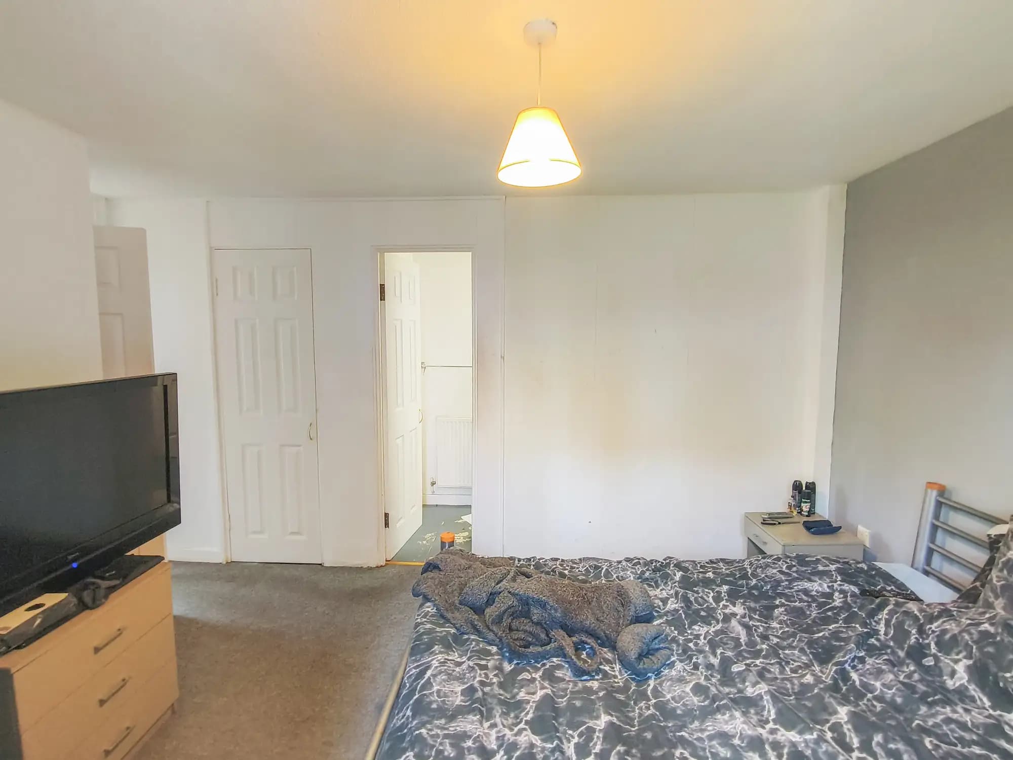property photo 8 of 12