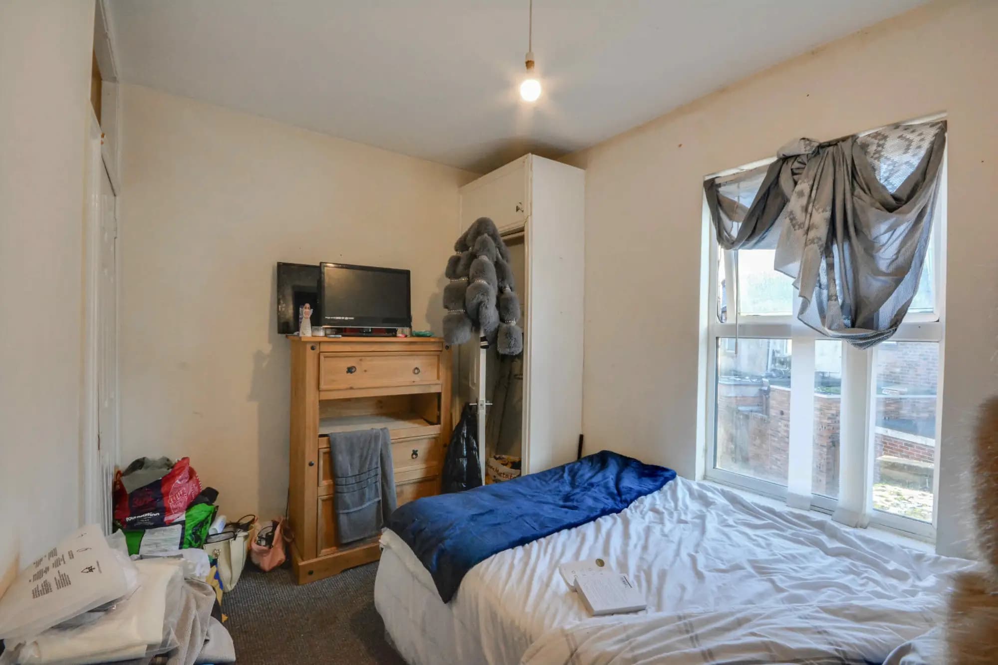 property photo 10 of 14