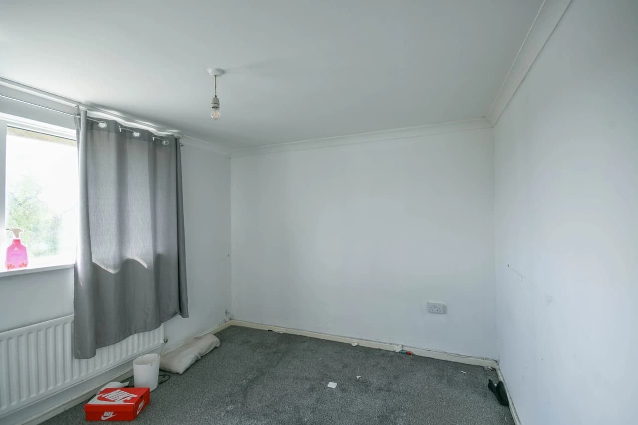 property photo 12 of 21
