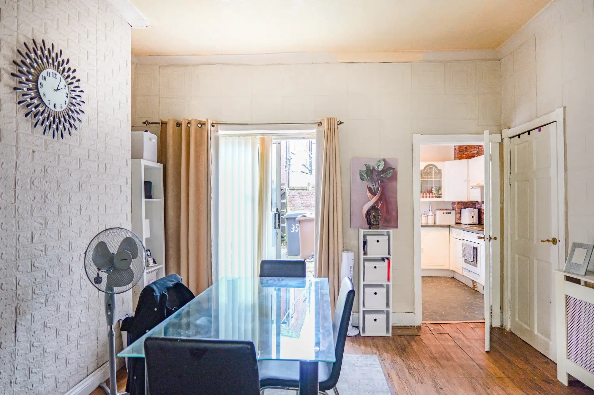 property photo 5 of 20