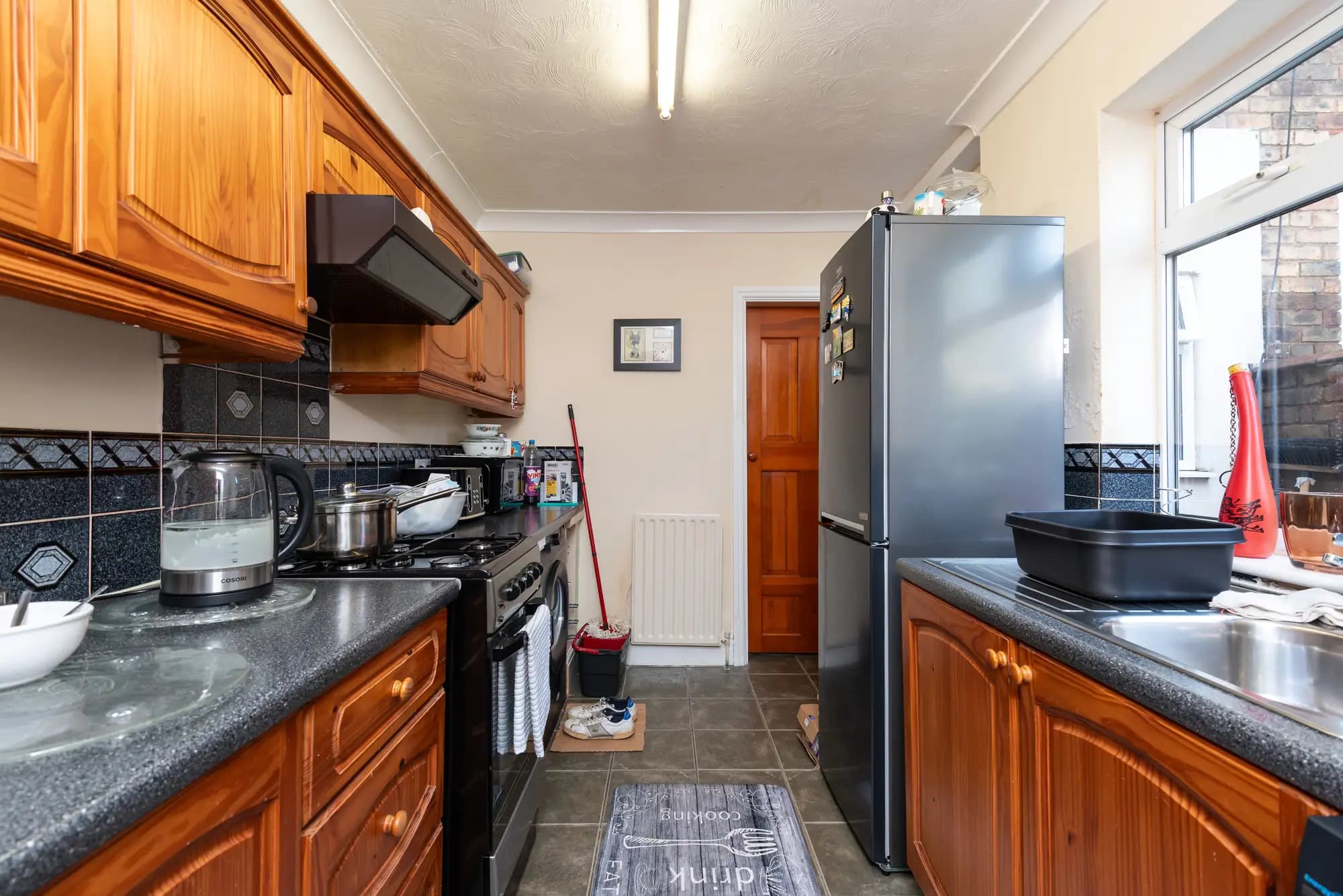 property photo 6 of 25