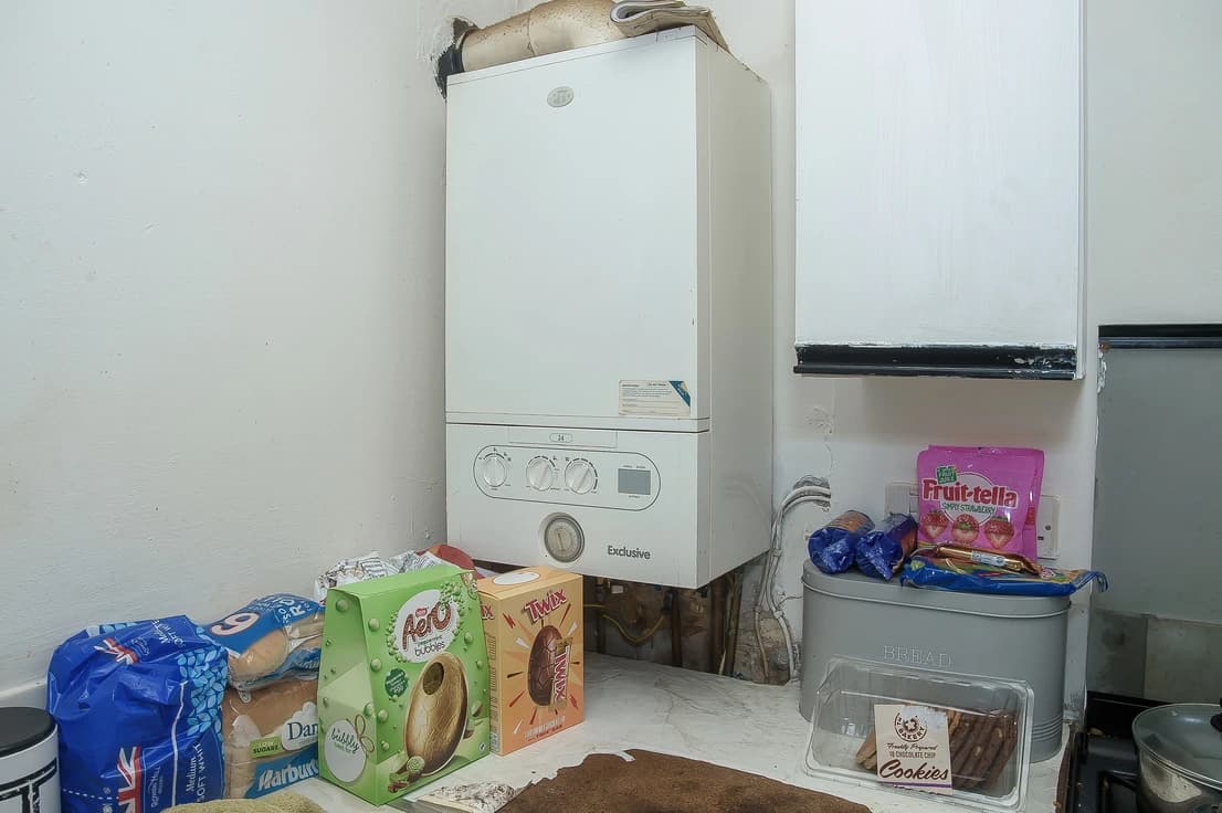 property photo 14 of 19