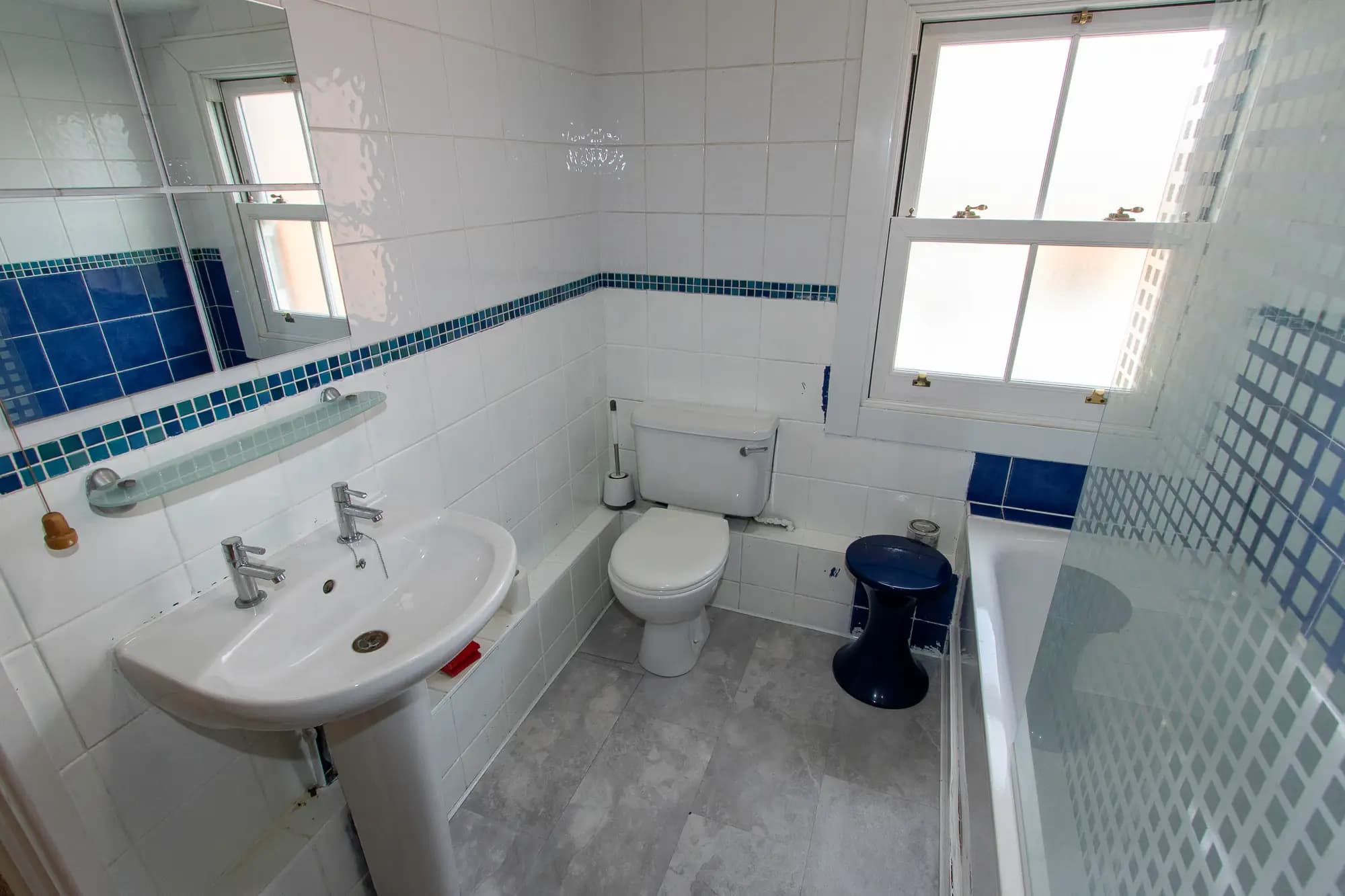 property photo 7 of 19