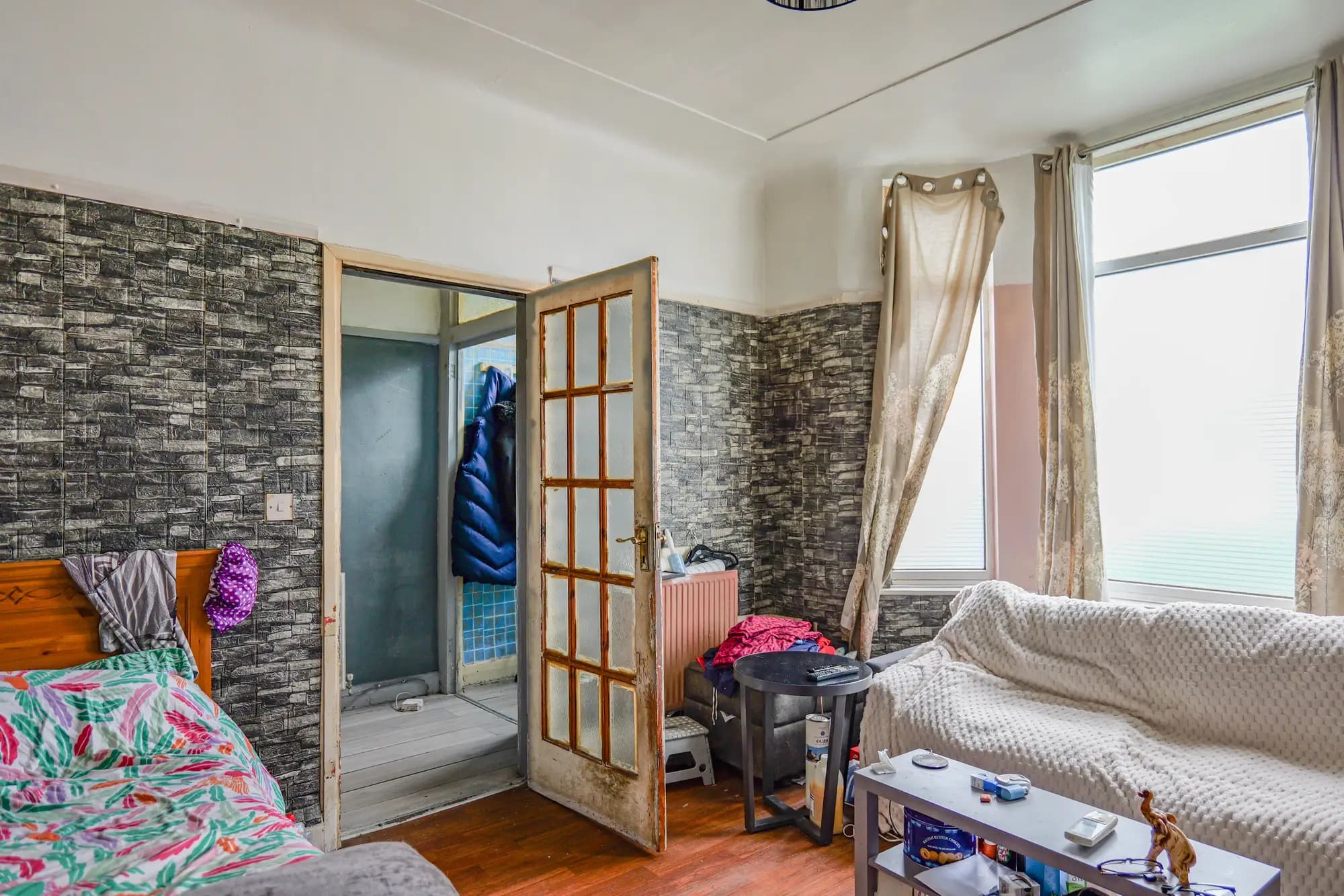 property photo 11 of 25