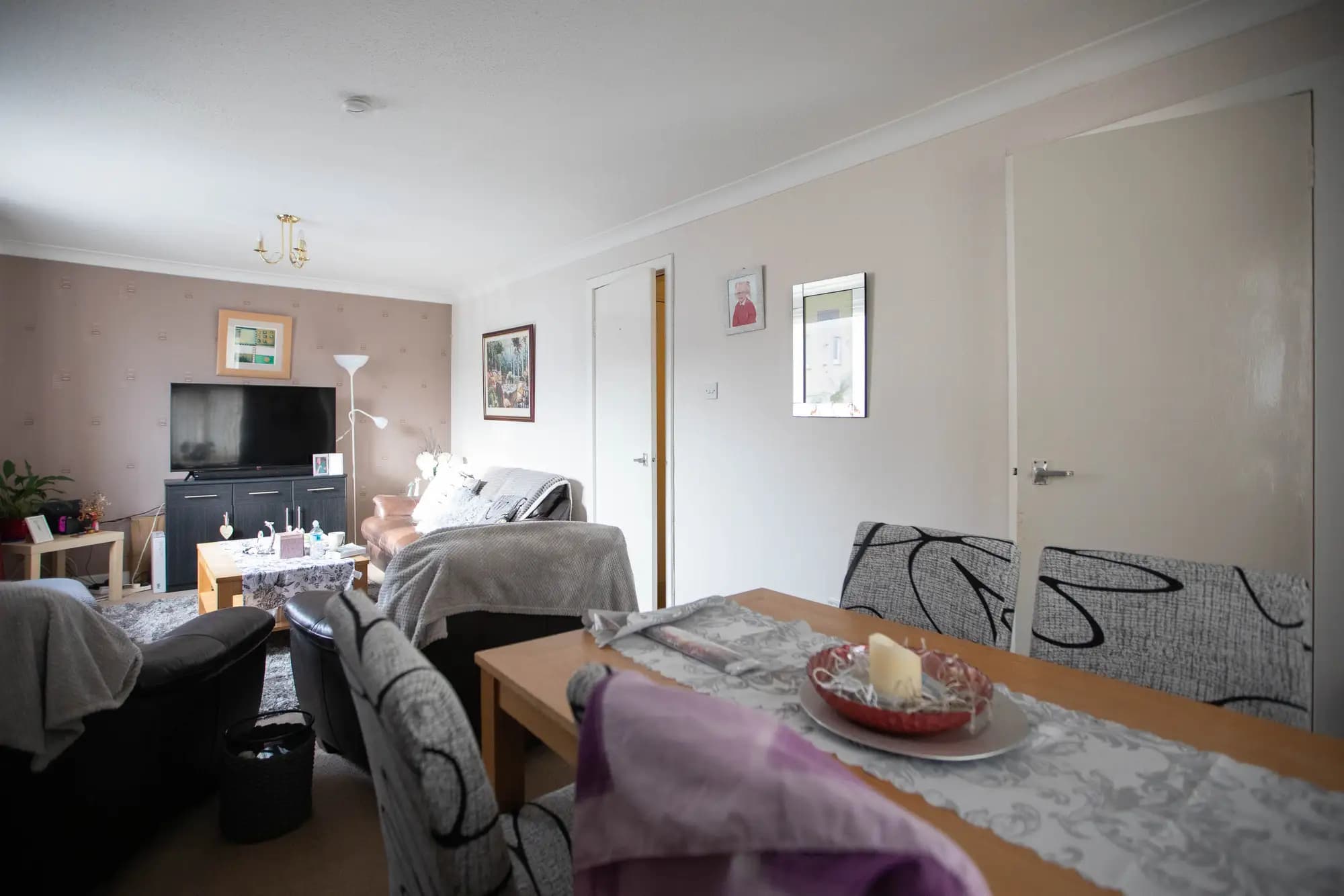 property photo 8 of 33